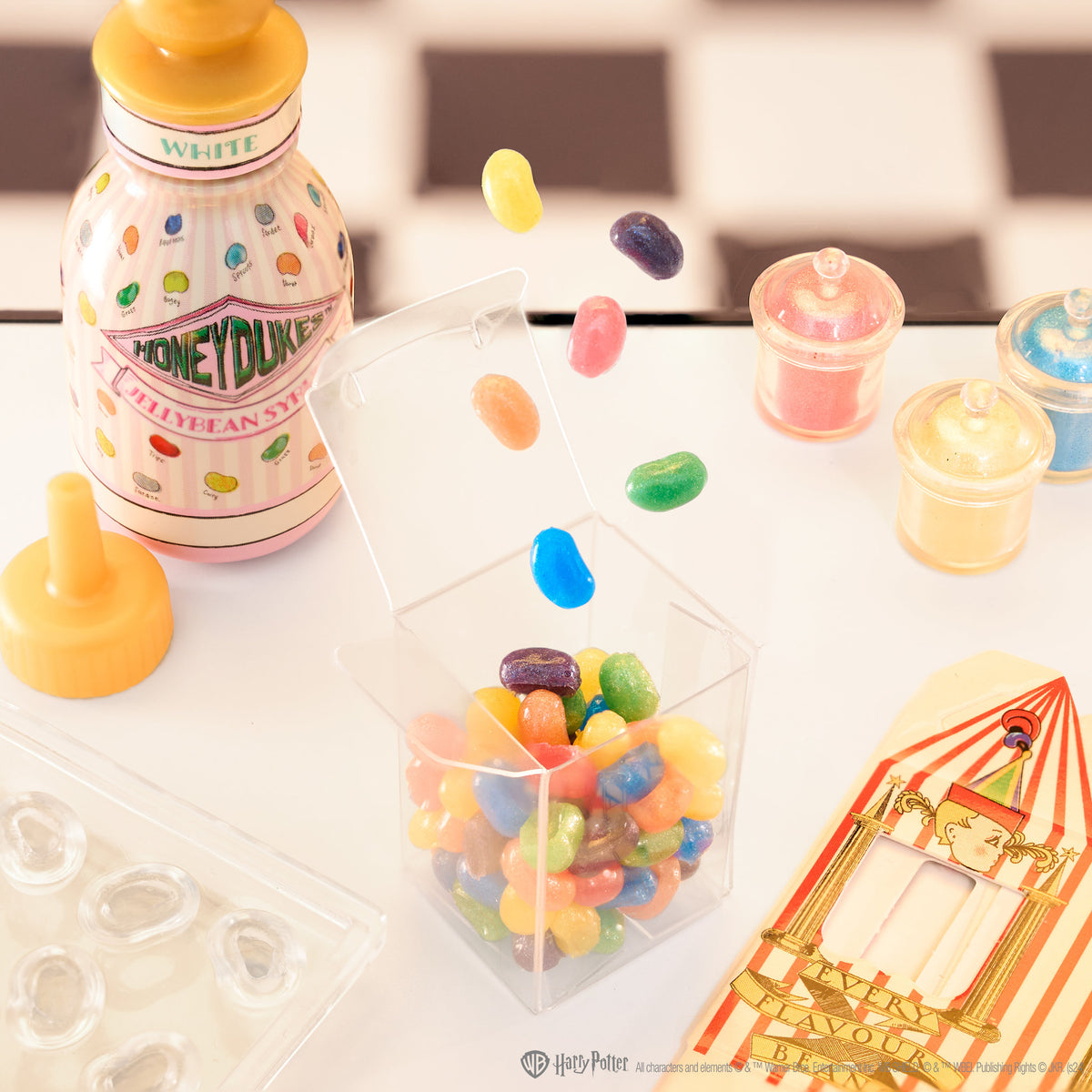MGA's Miniverse Make It Happen - Harry Potter Honeydukes Blind Capsules