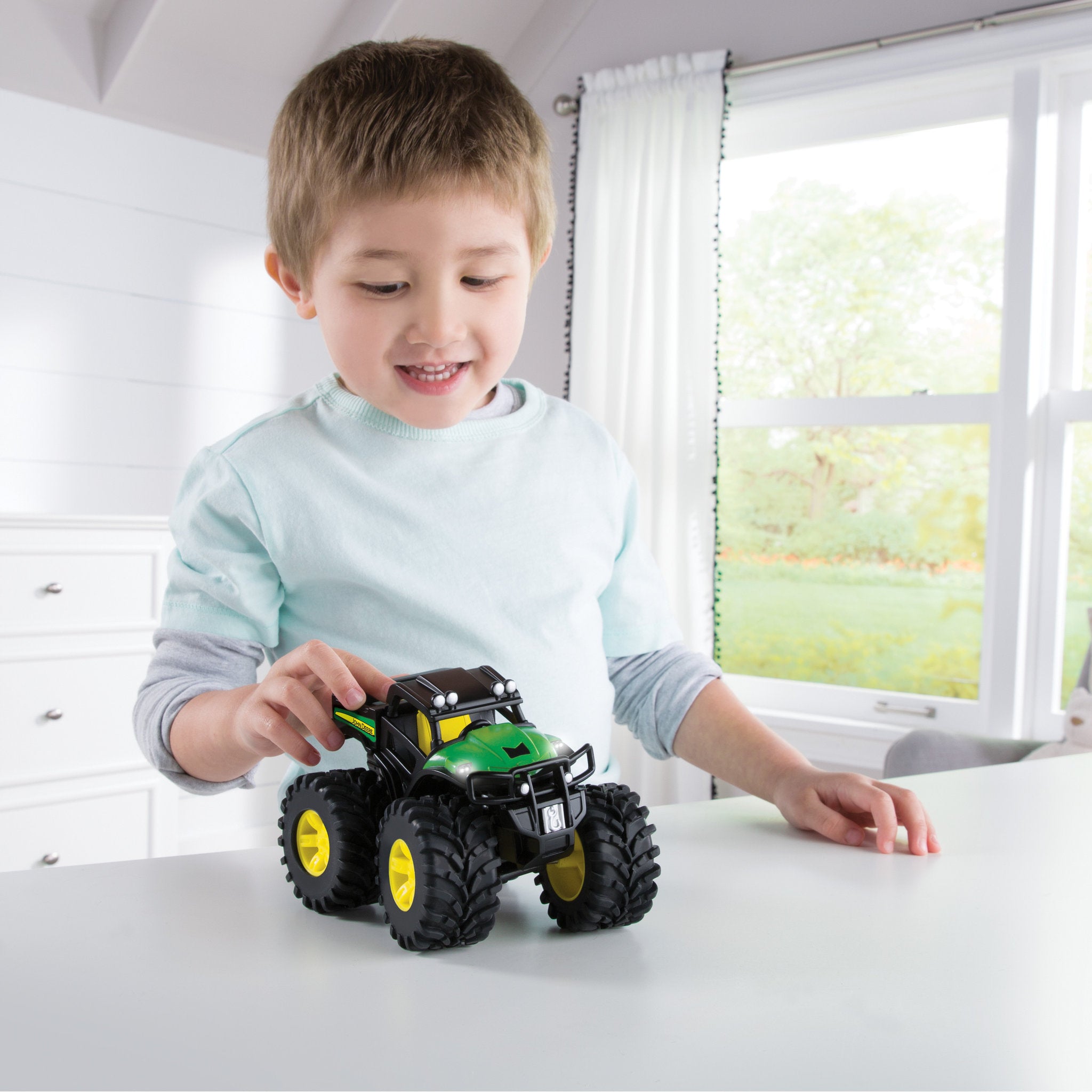 John Deere Monster Treads & Sounds Combine & Tractor 2 Pack