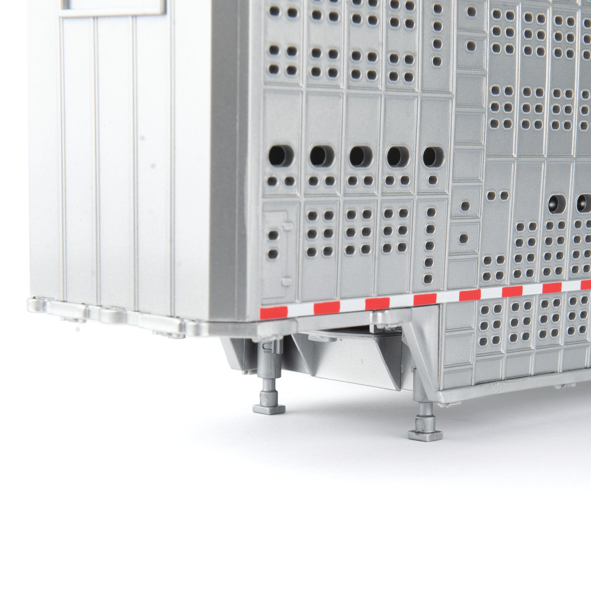 Big Roads 1:32 Freightliner Semi With Cattle Trailer