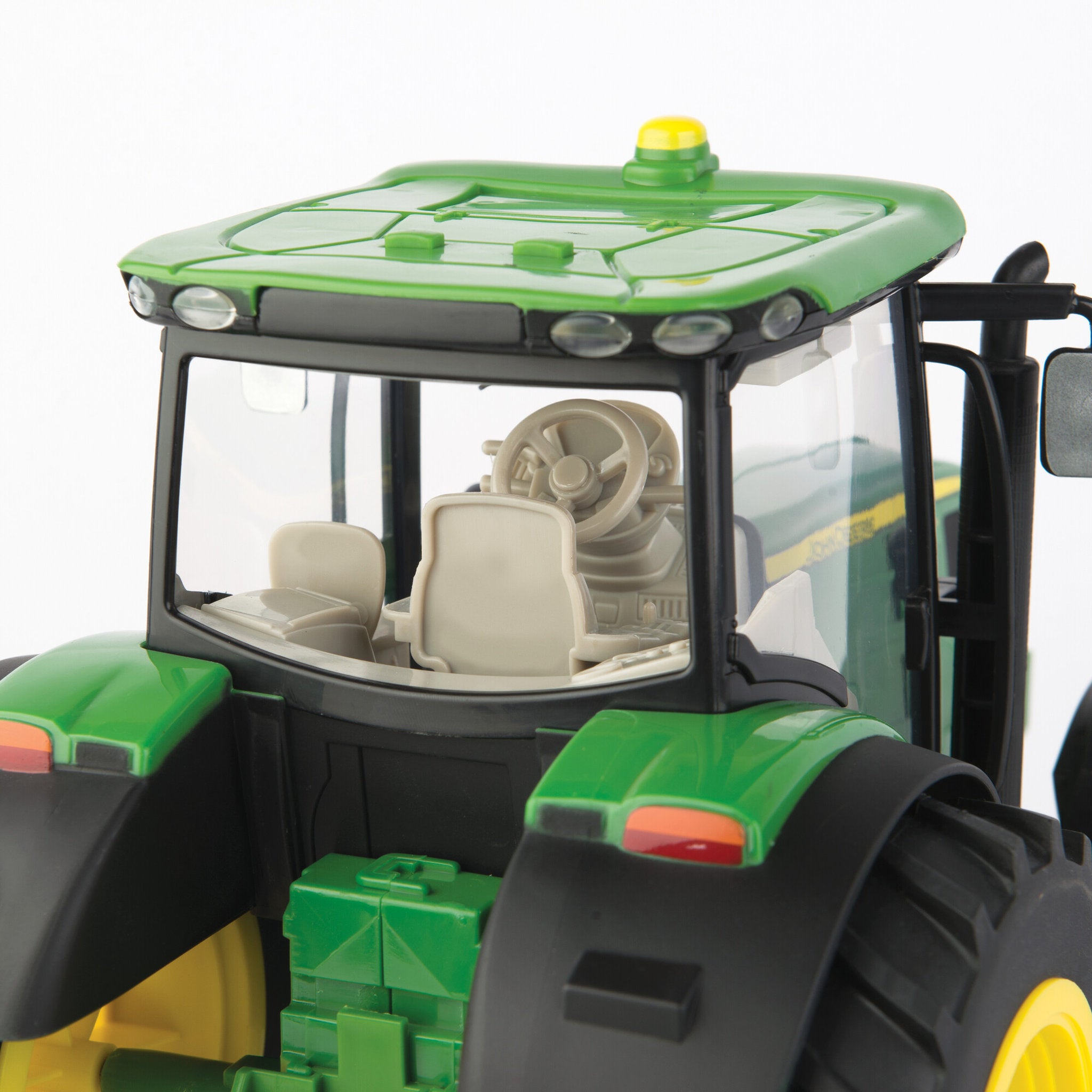 John Deere 1:16 Big Farm Tractor with Planter - 6210R