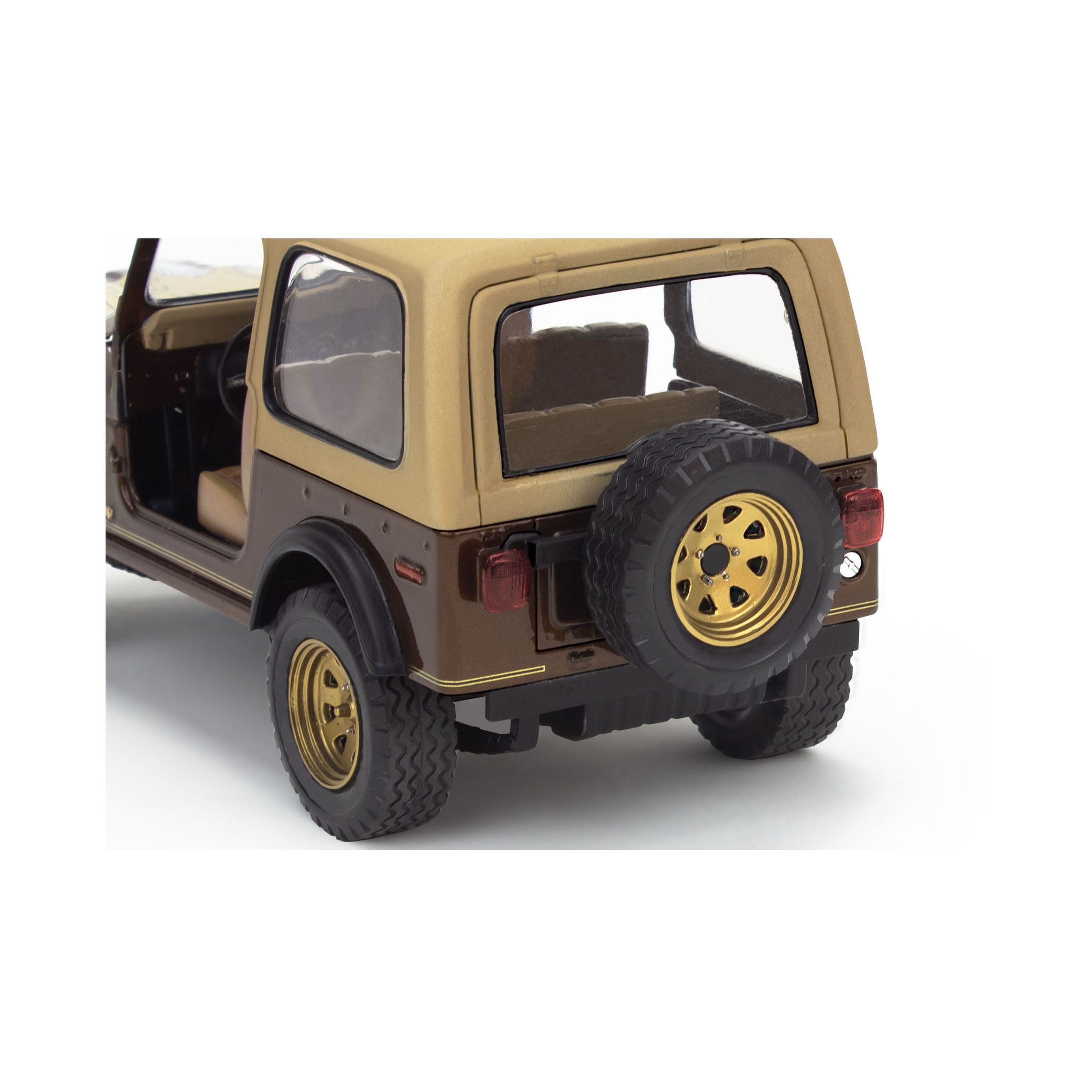 Revell 77 Jeep CJ-7 2 In 1 Model Kit