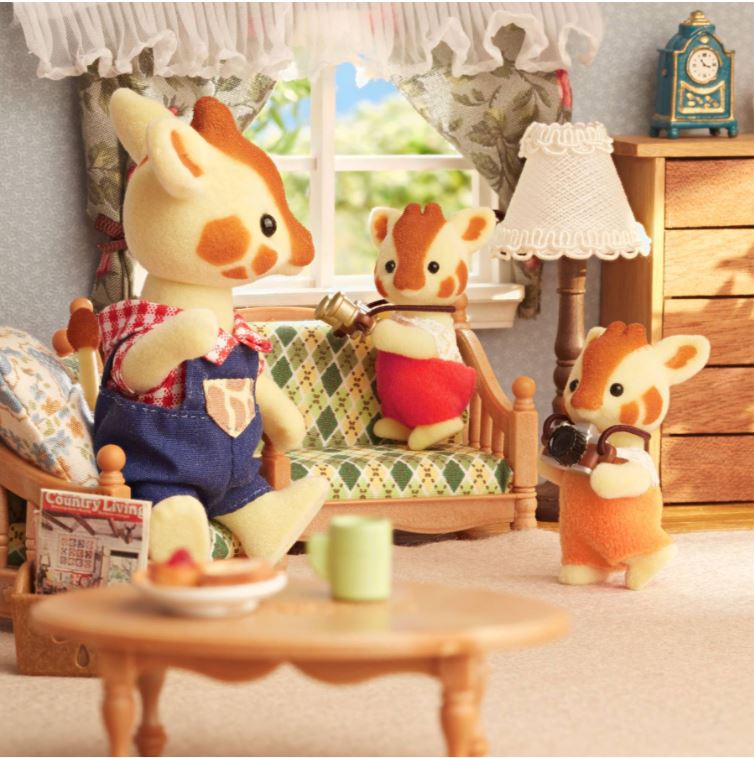 Sylvanian Families Highbranch Giraffe Family