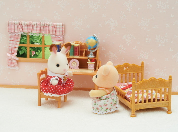 Sylvanian Families Children's Bedroom Accessories Set