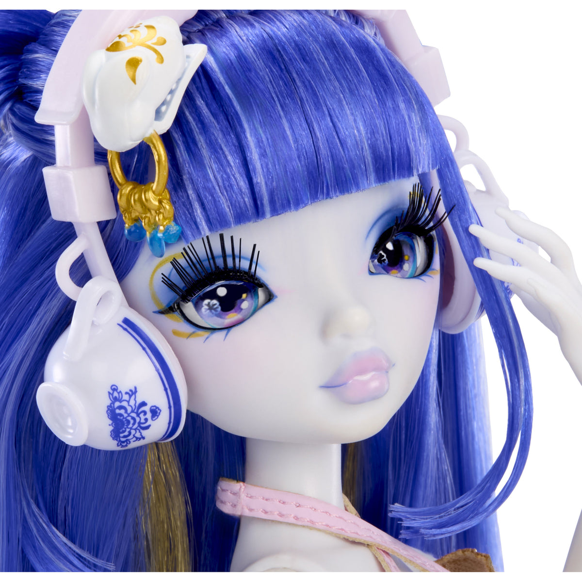 Mirror Mi Fashion Doll - Suki Goldpetal