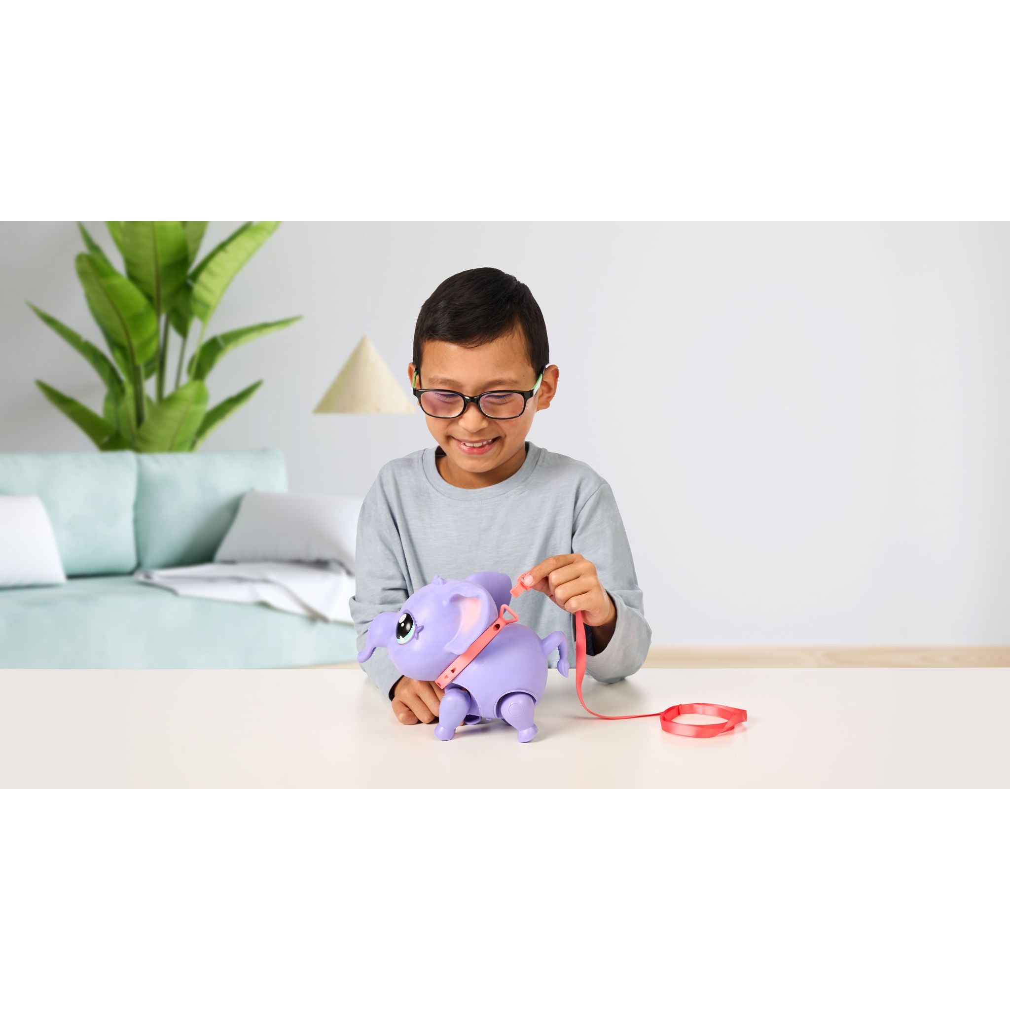 Little Live Pets My Walking Elephant Jungle Series 'Toots'