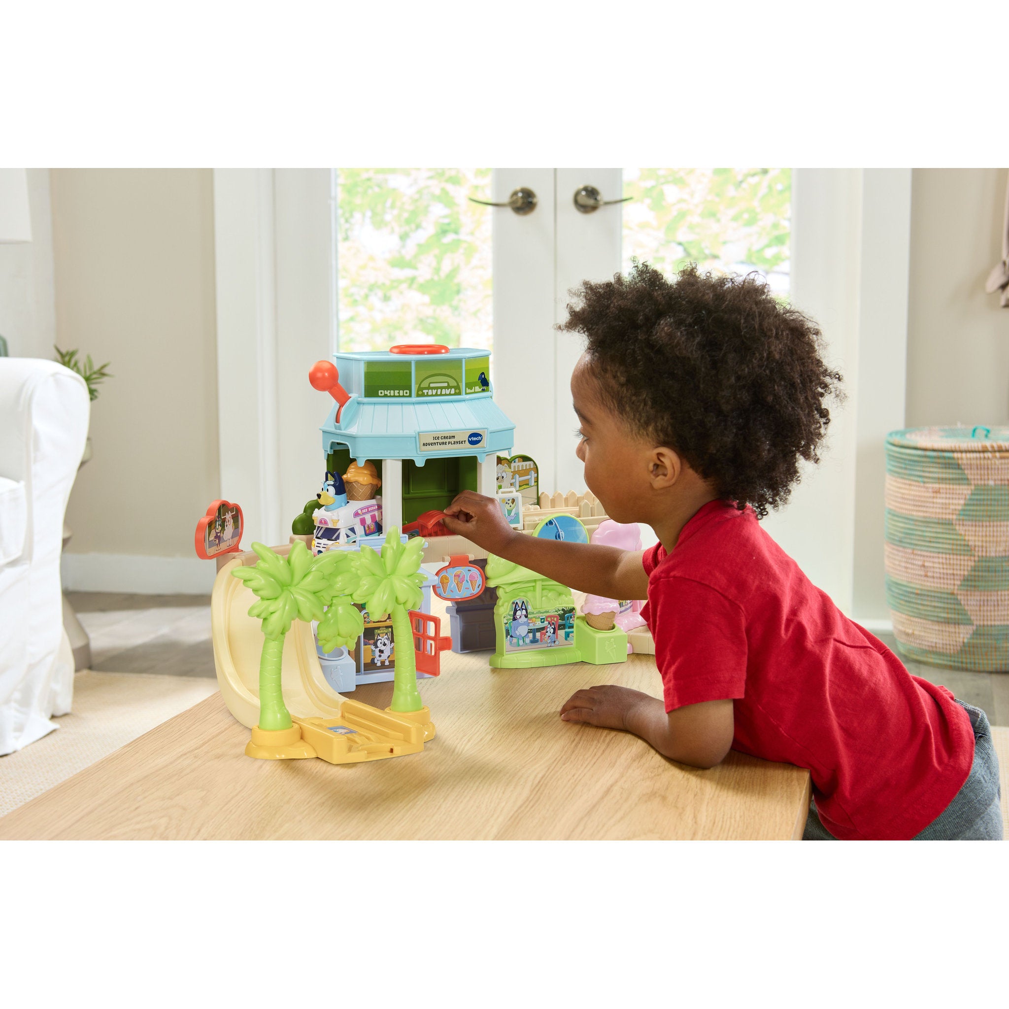 VTech Toot-Toot Drivers Bluey Ice Cream Adventure Playset