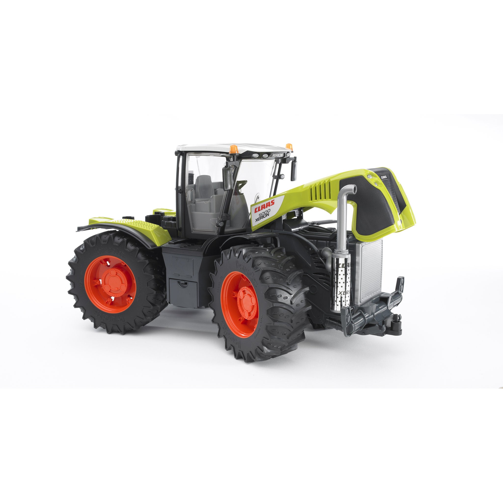 Bruder 3015 Tractor Xerion 5000