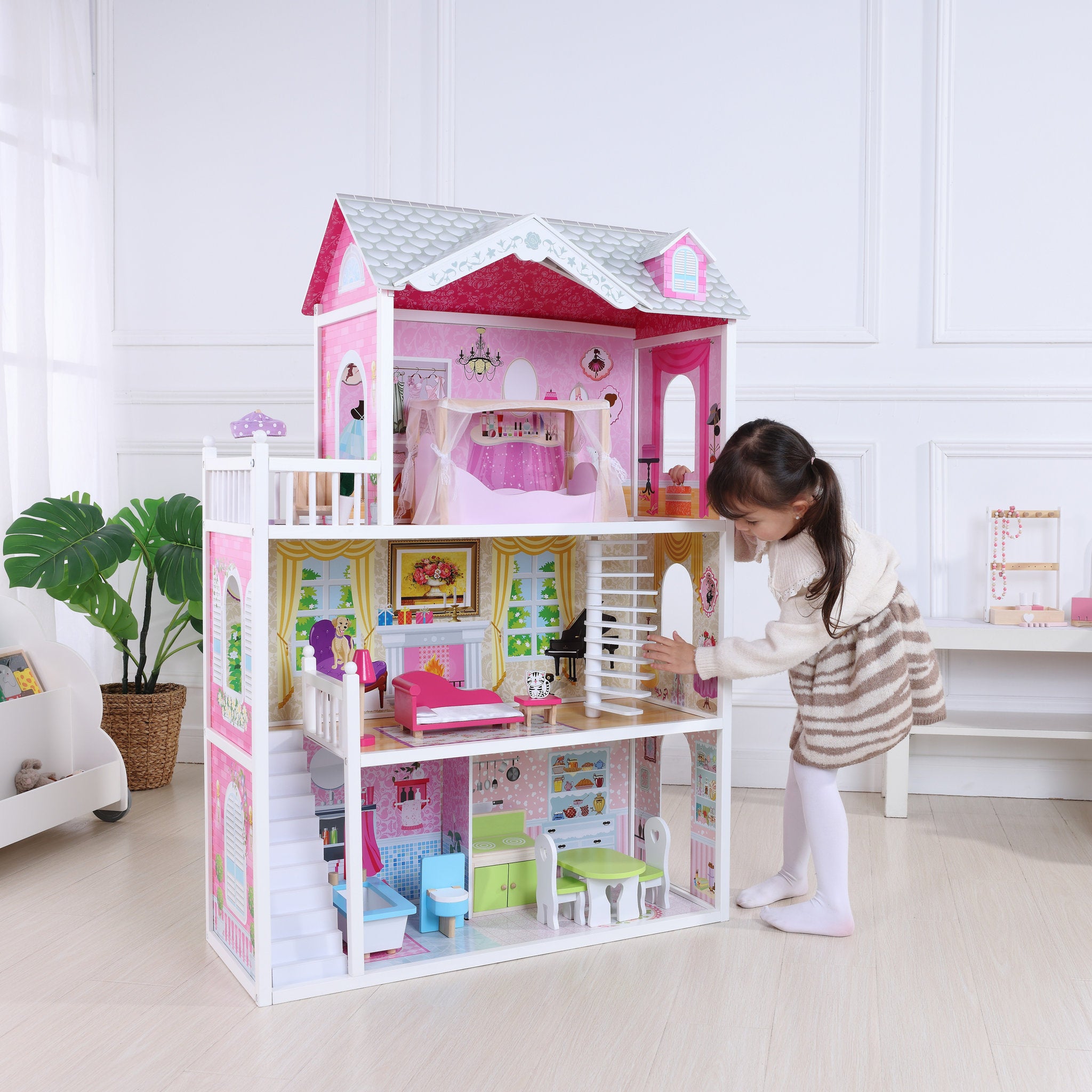 Aria's Doll House with 14 Accessories