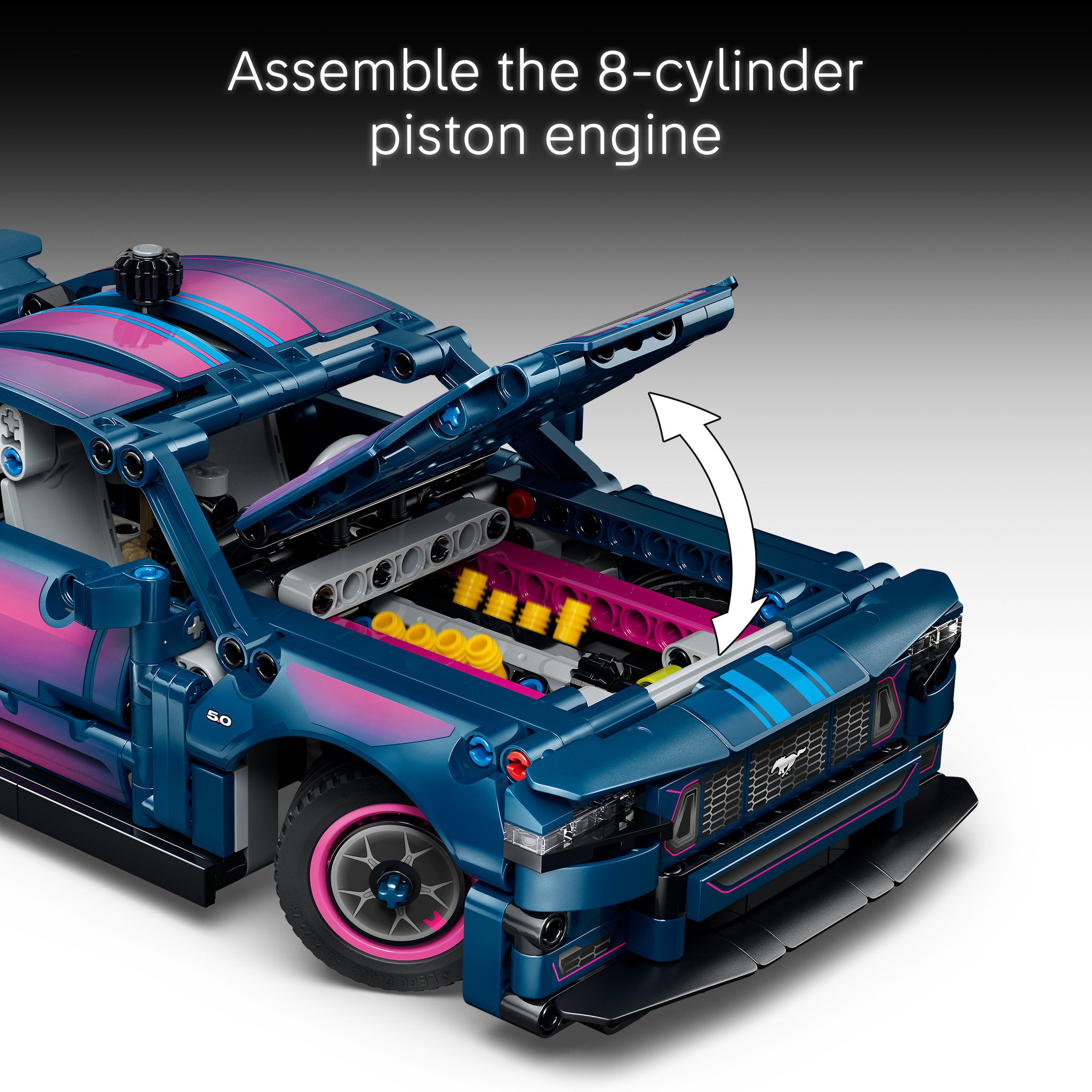 LEGO 42236 Technic Custom Garage Ford Mustang GT Car