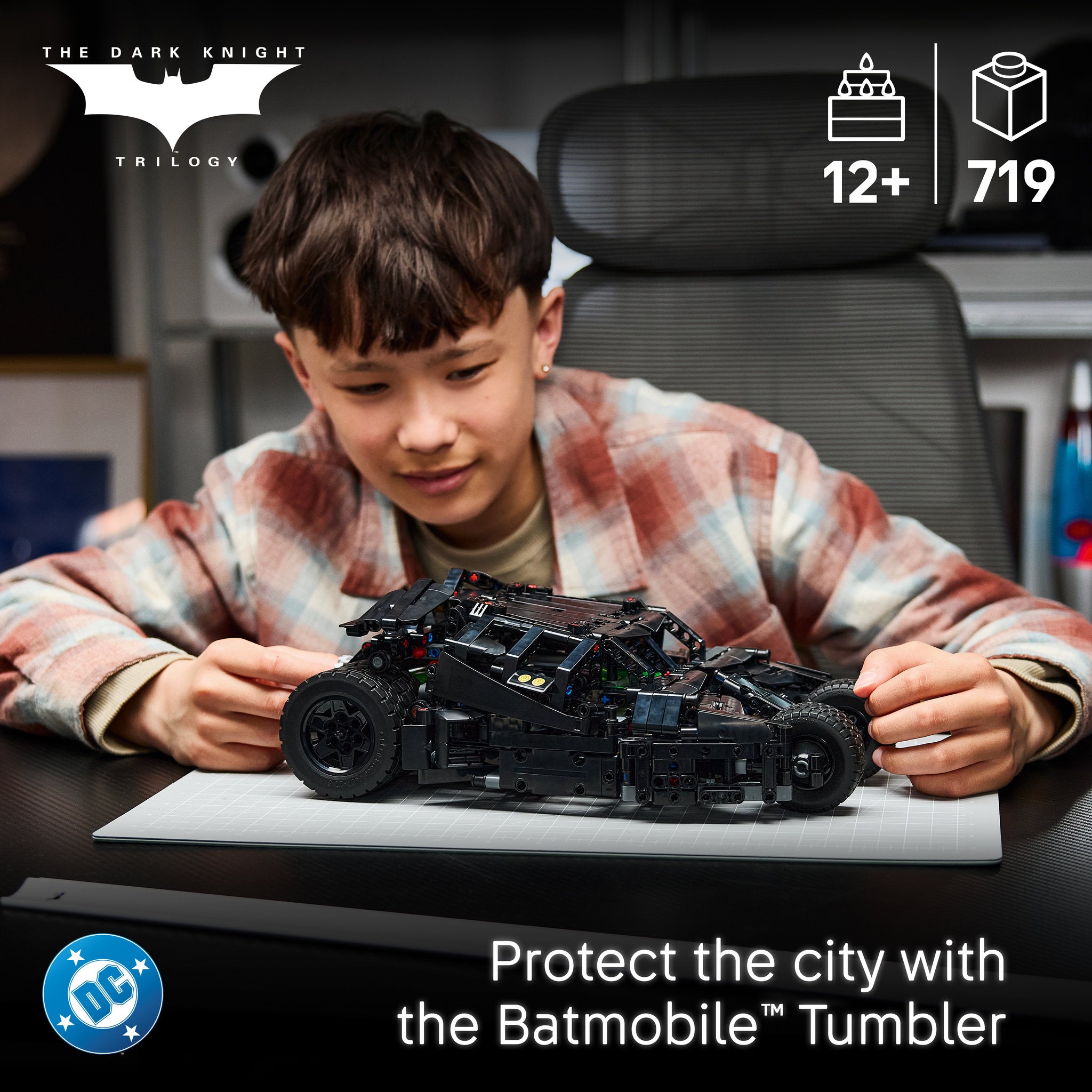 LEGO 42239 Technic Batmobile Tumbler