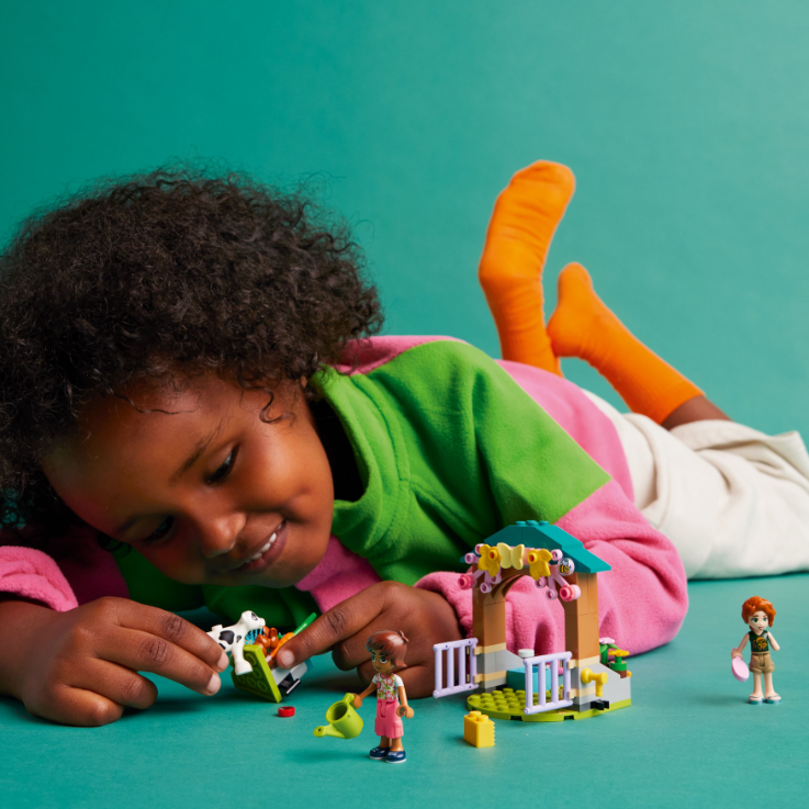 LEGO 42607 Friends Autumn's Baby Cow Shed