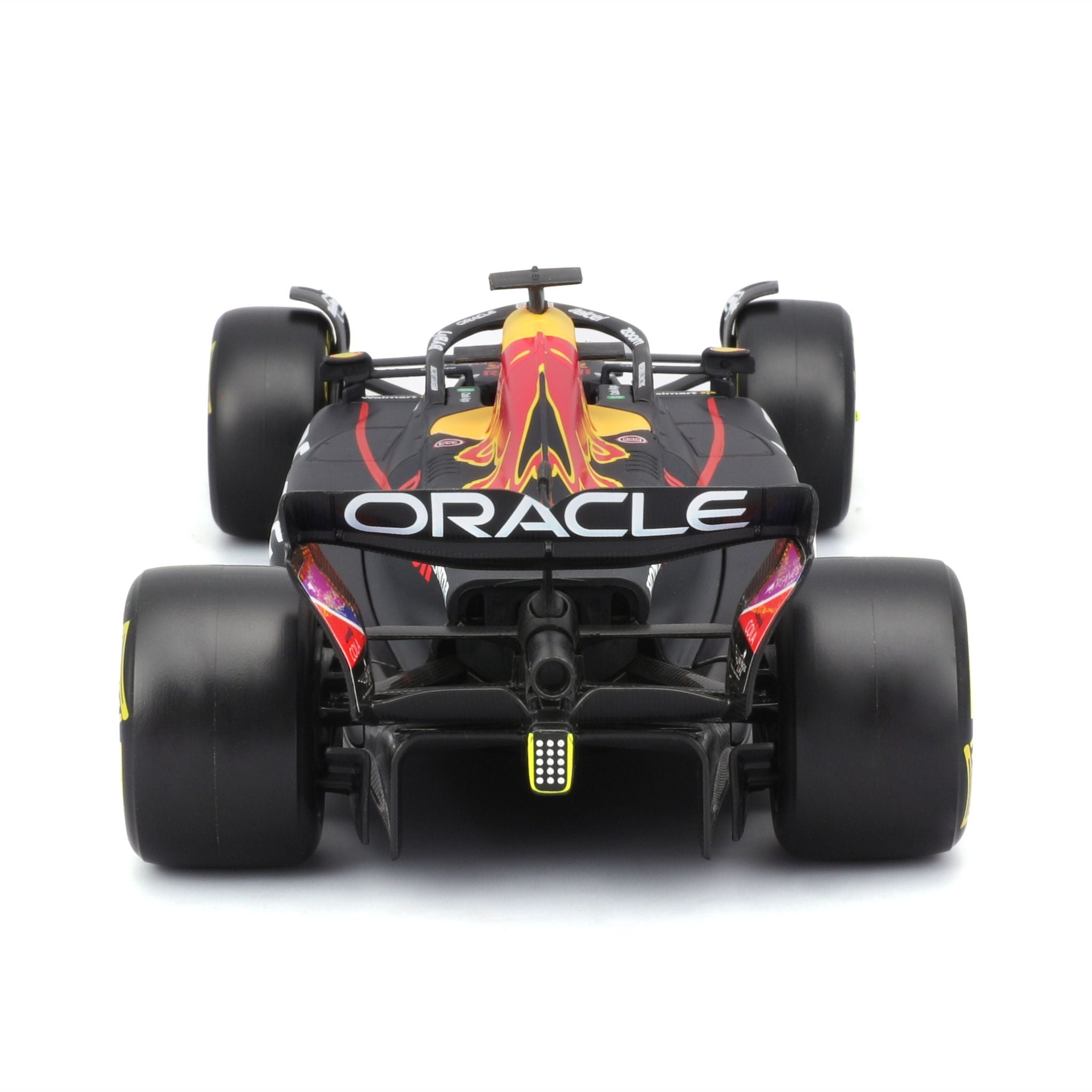 Bburago 1:24 F1 Oracle Red Bull RB19 2023 #1 Versteppen With Driver Figure