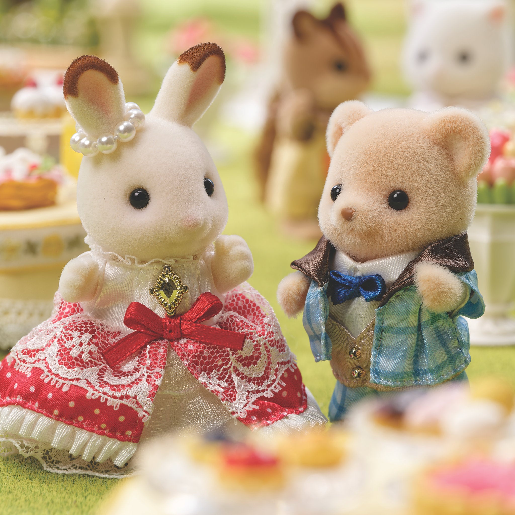 Sylvanian Families Anniversary Freinds Set Freya & Theo
