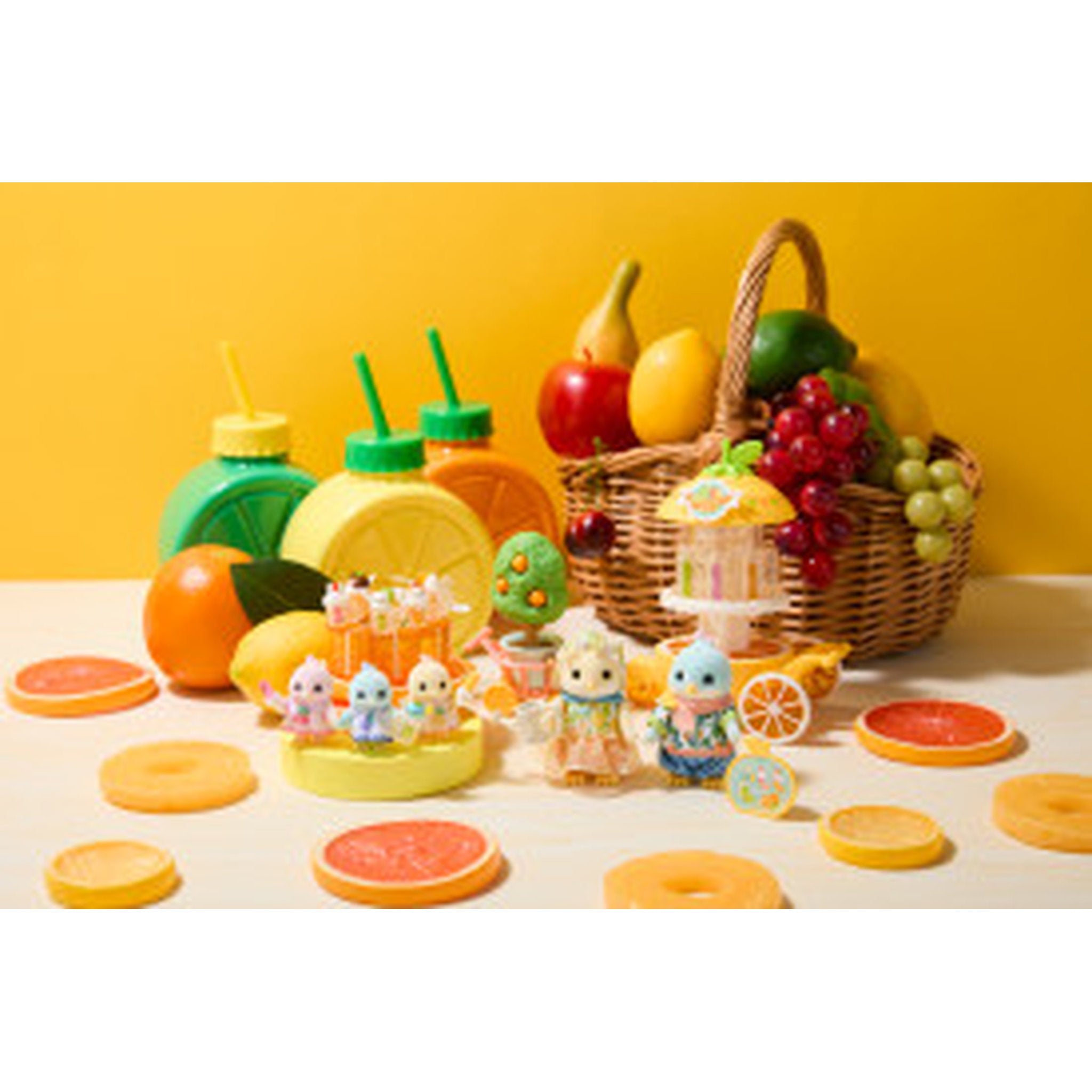Sylvanian Families Citrus Bird Juice Stand