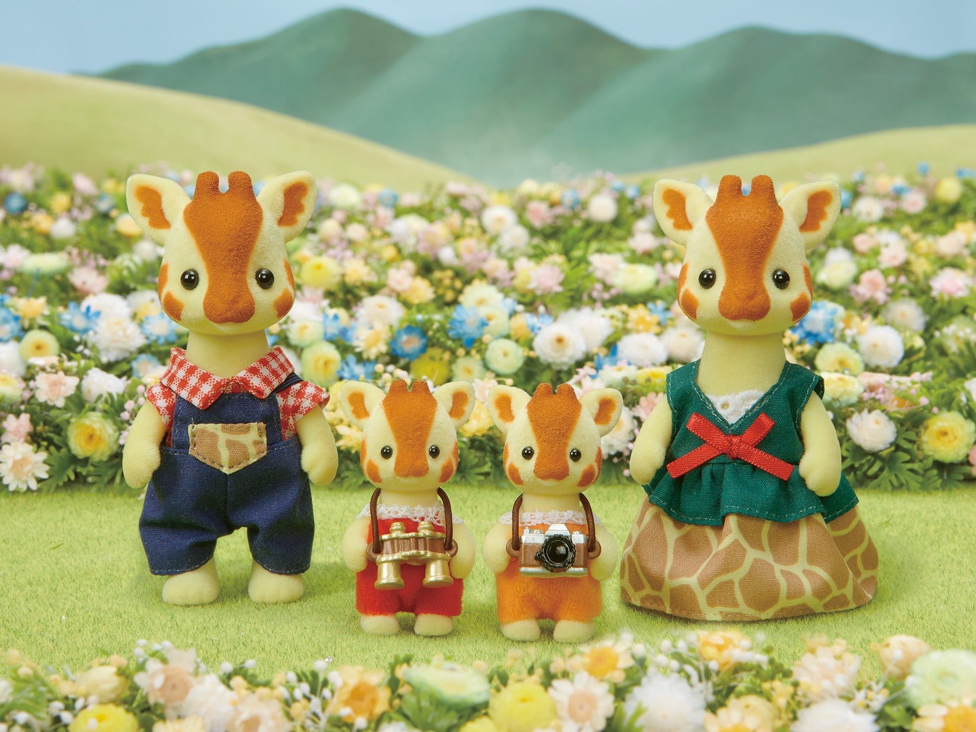 Sylvanian Families Highbranch Giraffe Family