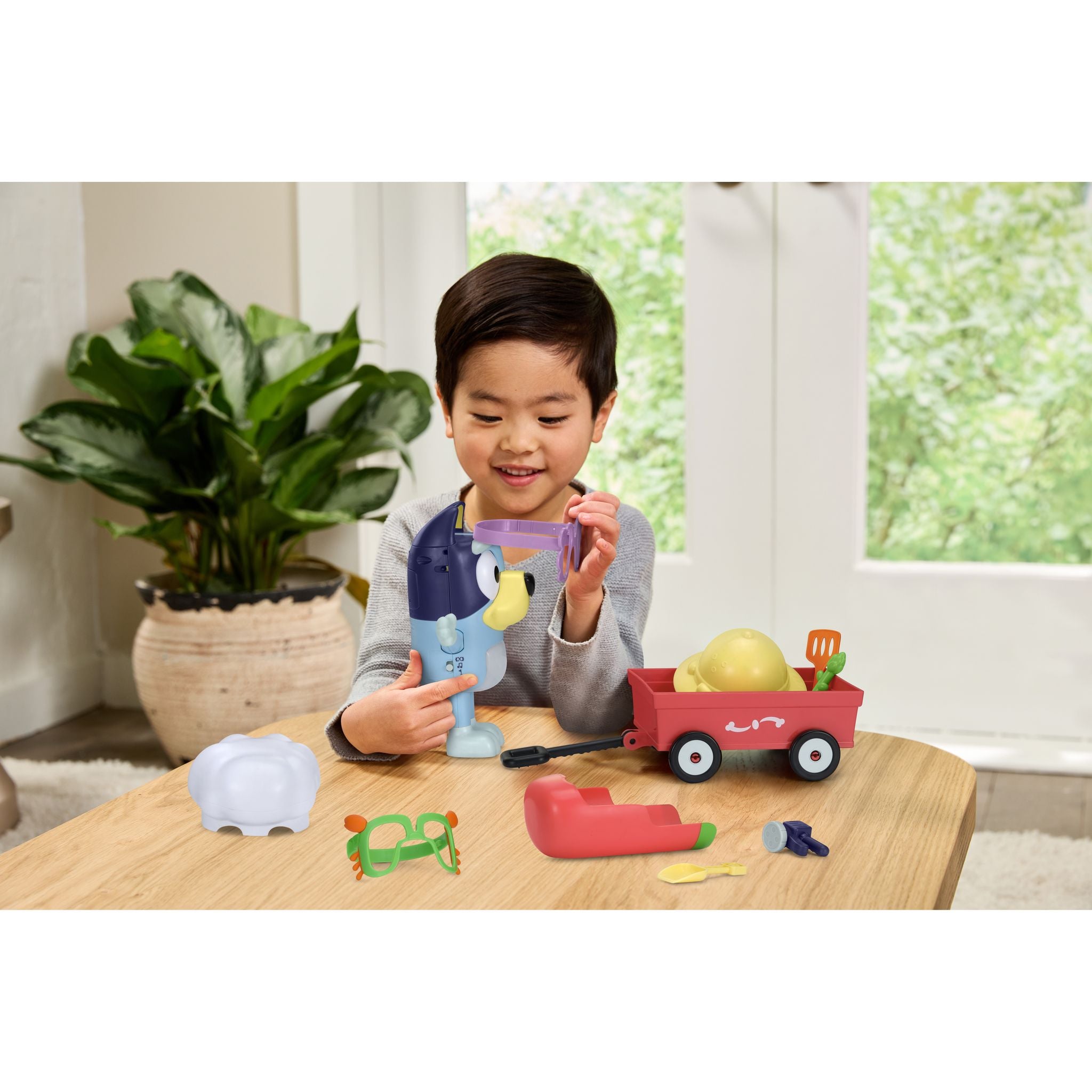 VTech Bluey Dress Up