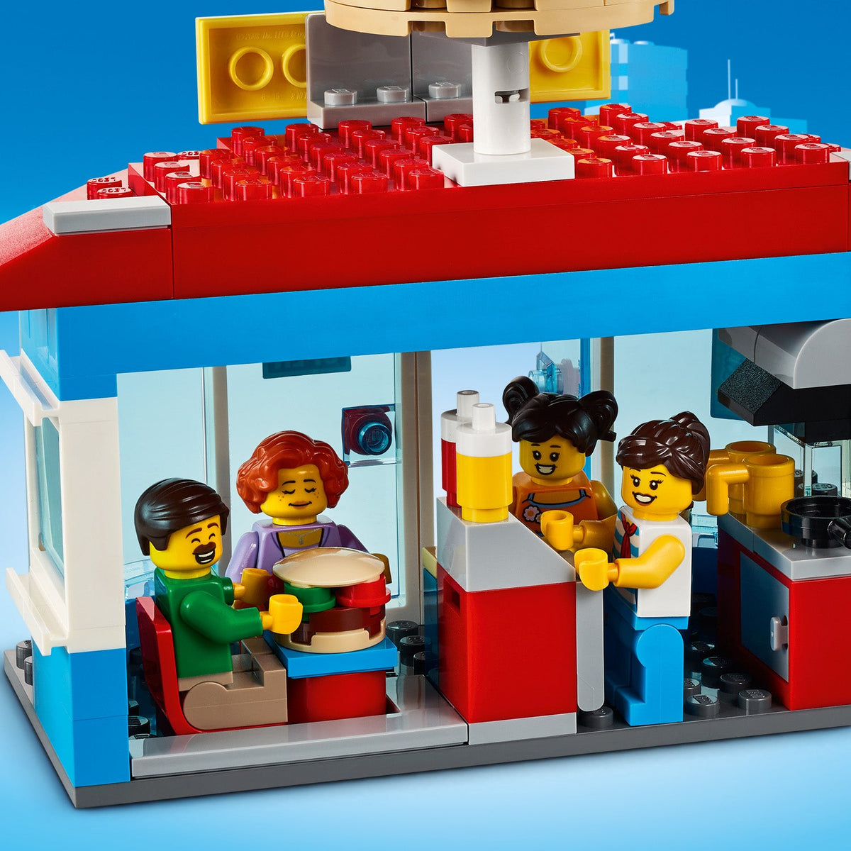 LEGO 60271 City Main Square