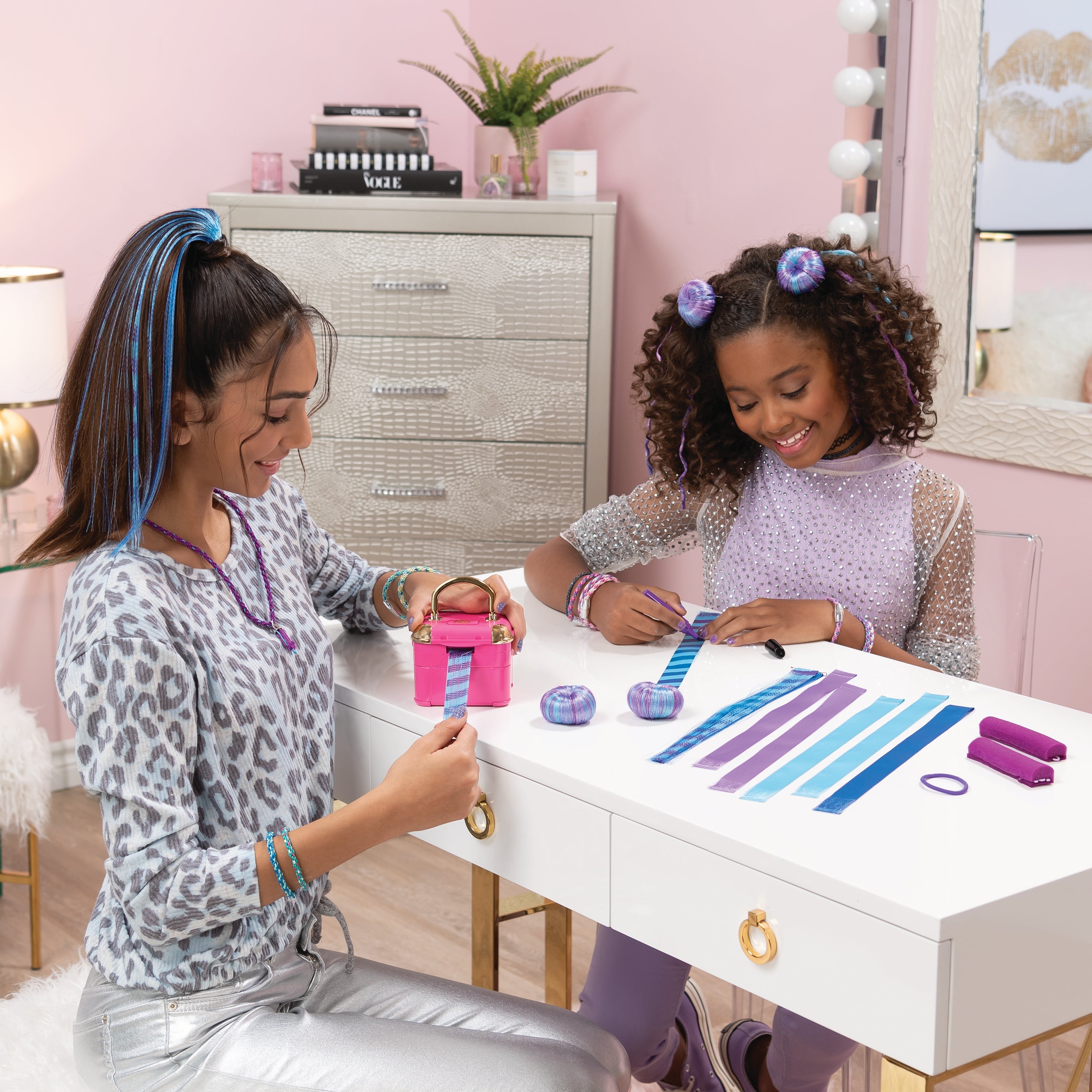 Hollywood Hair Extension Maker Party Pop