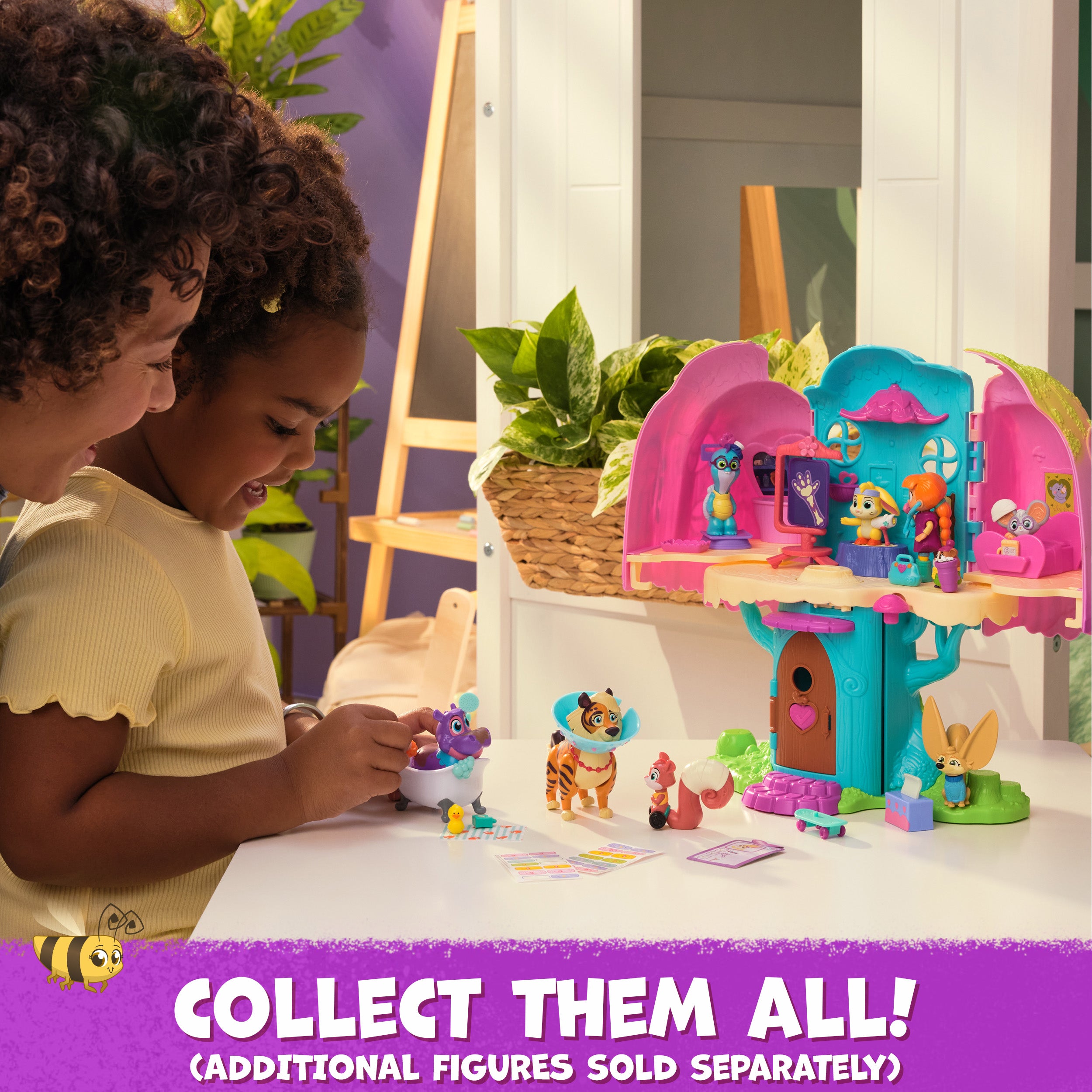 Vida The Vet Sweetwood Cozy Care Clinic Playset