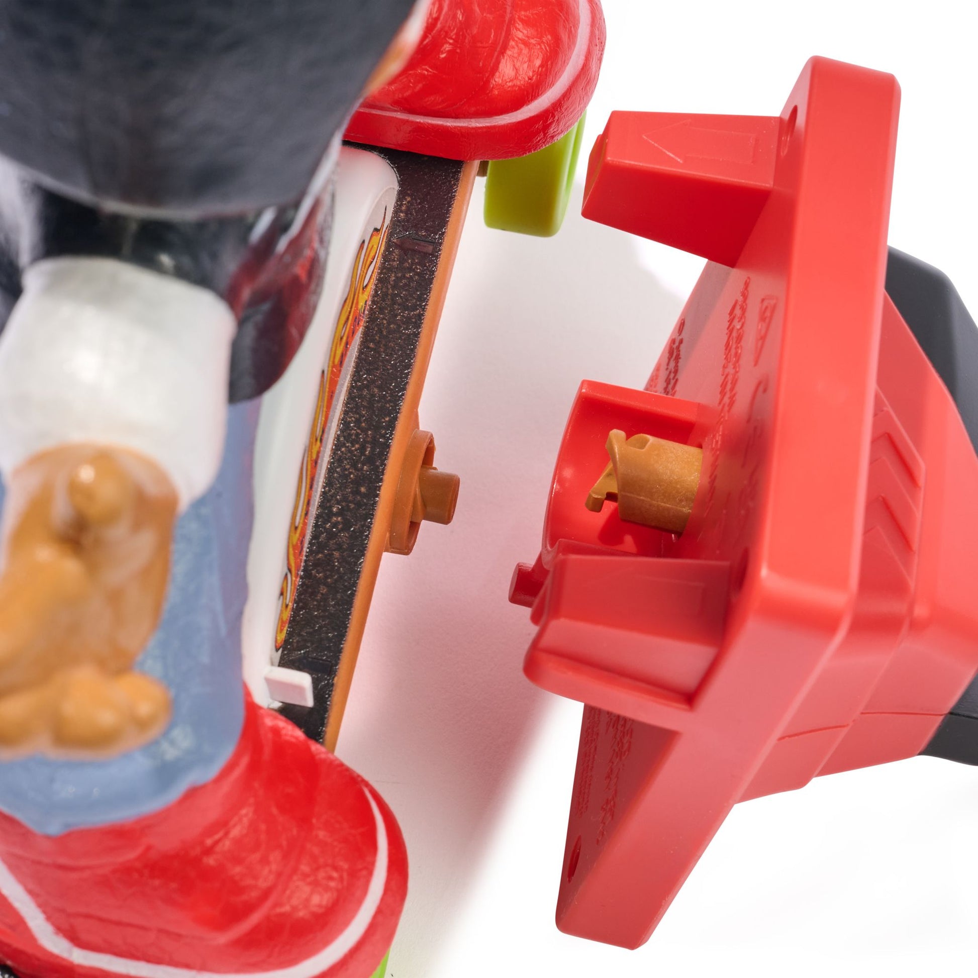 Tech Deck Shred N' Blast Sk8board - Toyworld Australia