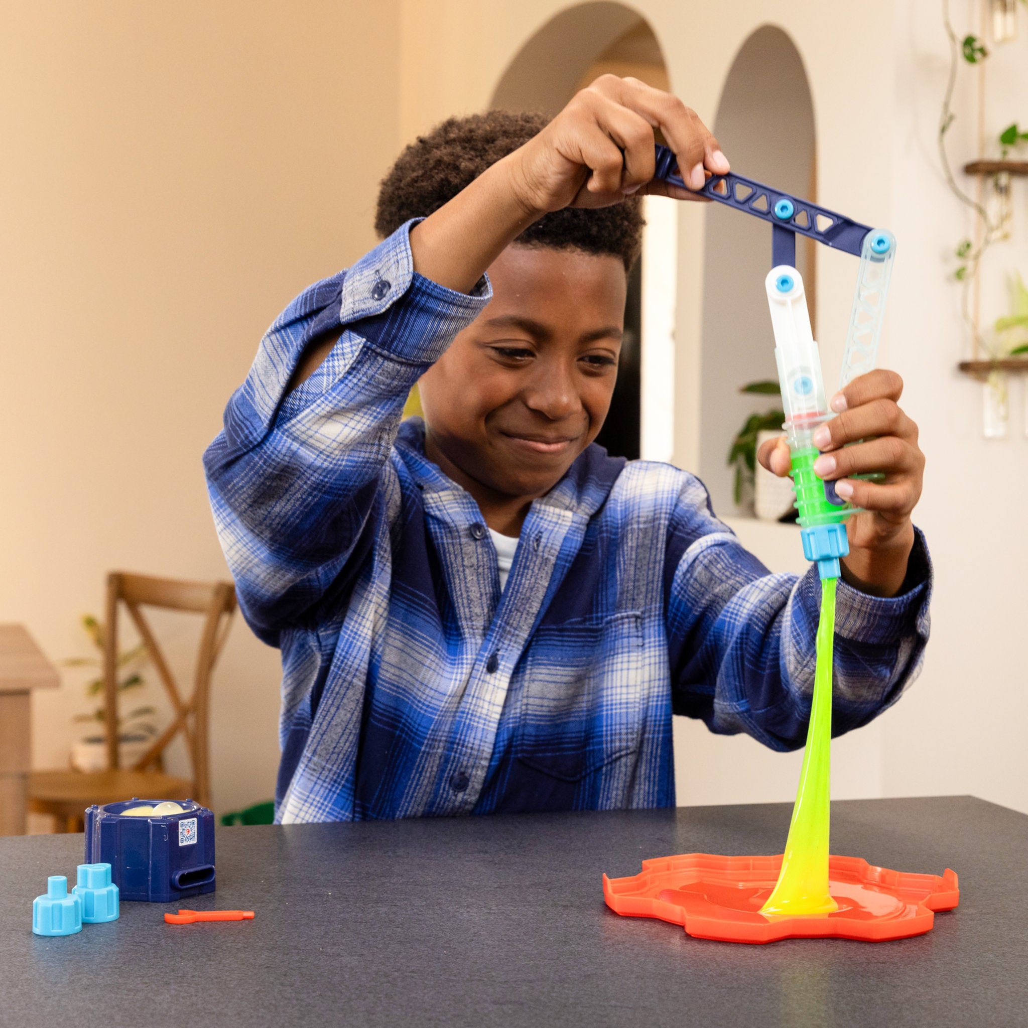 CrunchLabs By Mark Rober - Slime Prank Lab