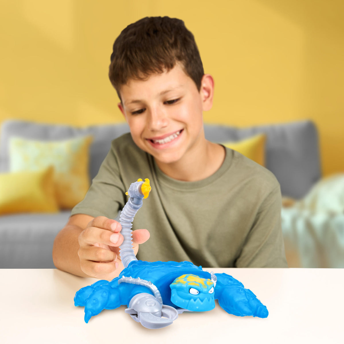 Goo Jit Zu Meteor Madness Hydro-Sting Battle Scorpion