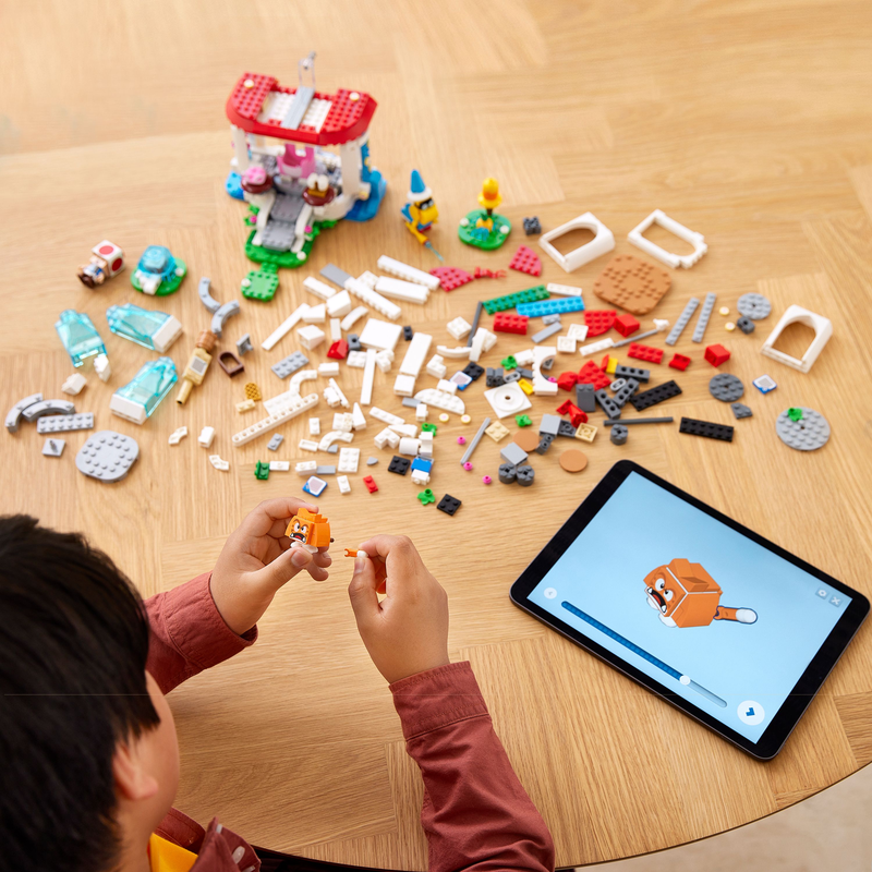 LEGO 71407 Super Mario Cat Peach Suit And Frozen Tower Expansion Set