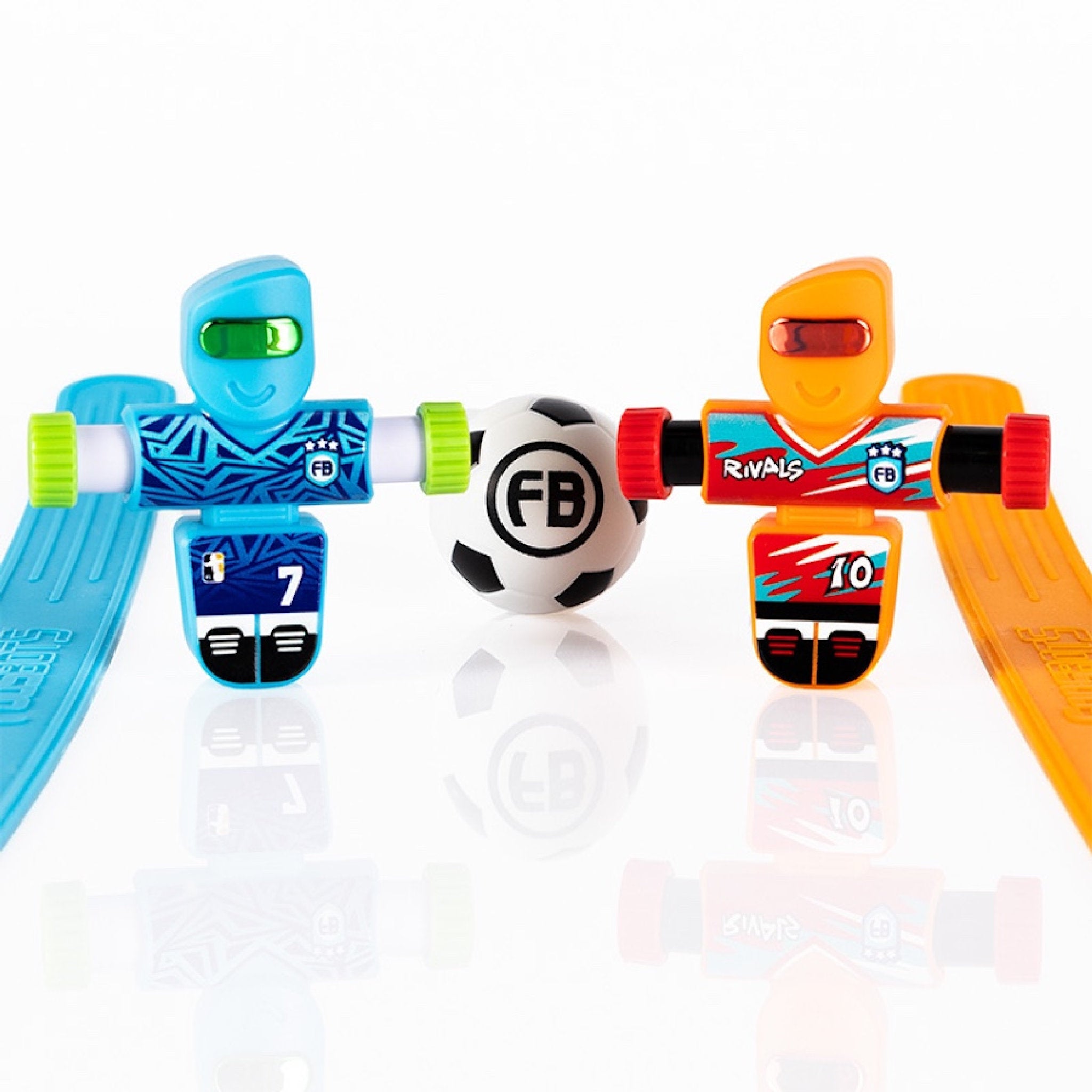 Fat Brain Toys Foosbots On The Go! Rivals Cup 2 Pack