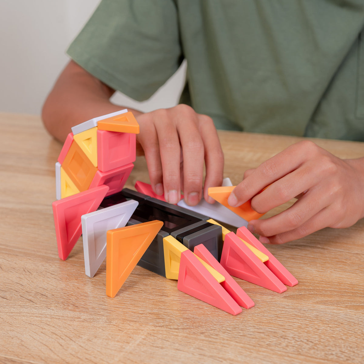 CONNETIX Pro Magnetic Tiles 36 Piece - Build it 4 Ways Creatures