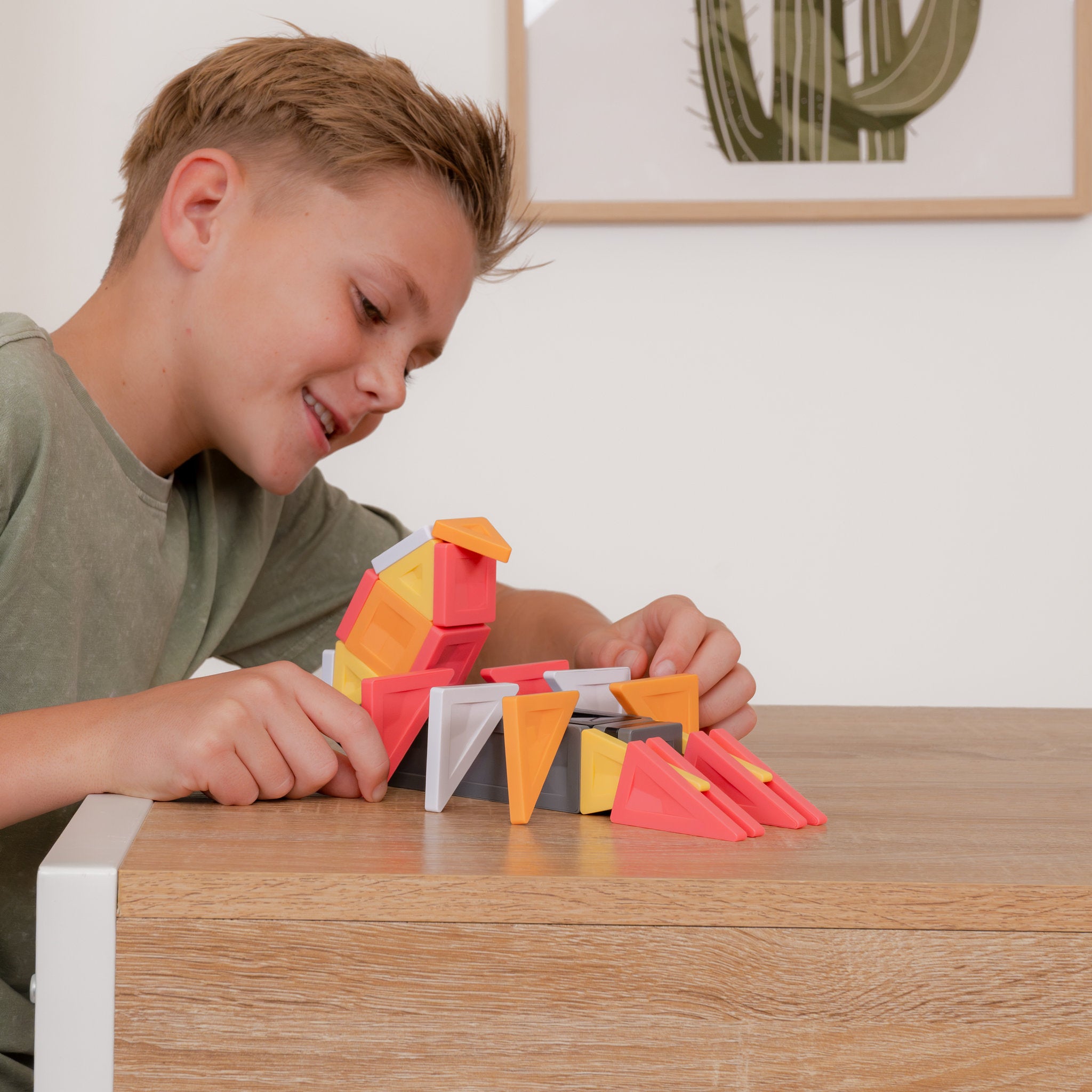 CONNETIX Pro Magnetic Tiles 36 Piece - Build it 4 Ways Creatures