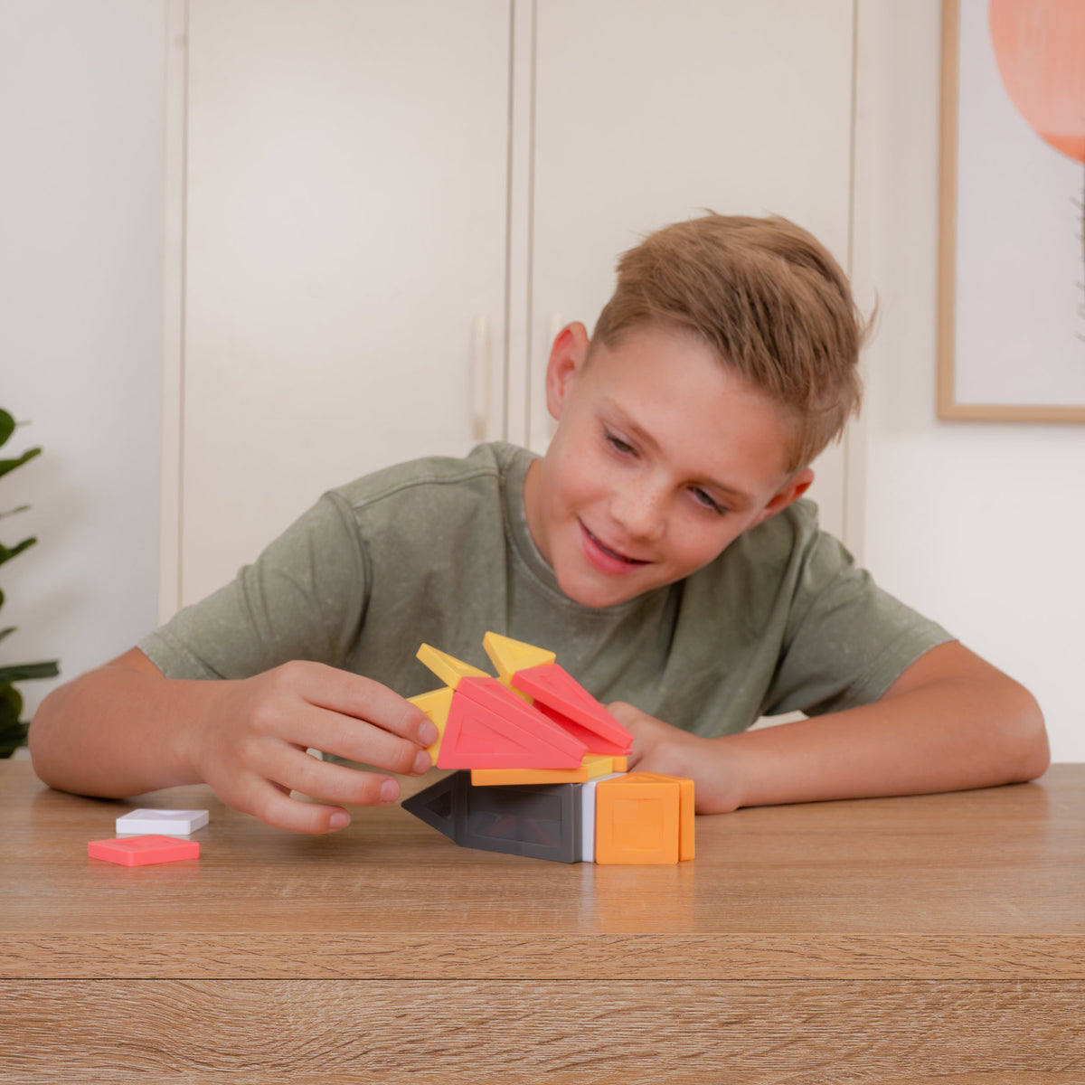 CONNETIX Pro Magnetic Tiles 36 Piece - Build it 4 Ways Creatures