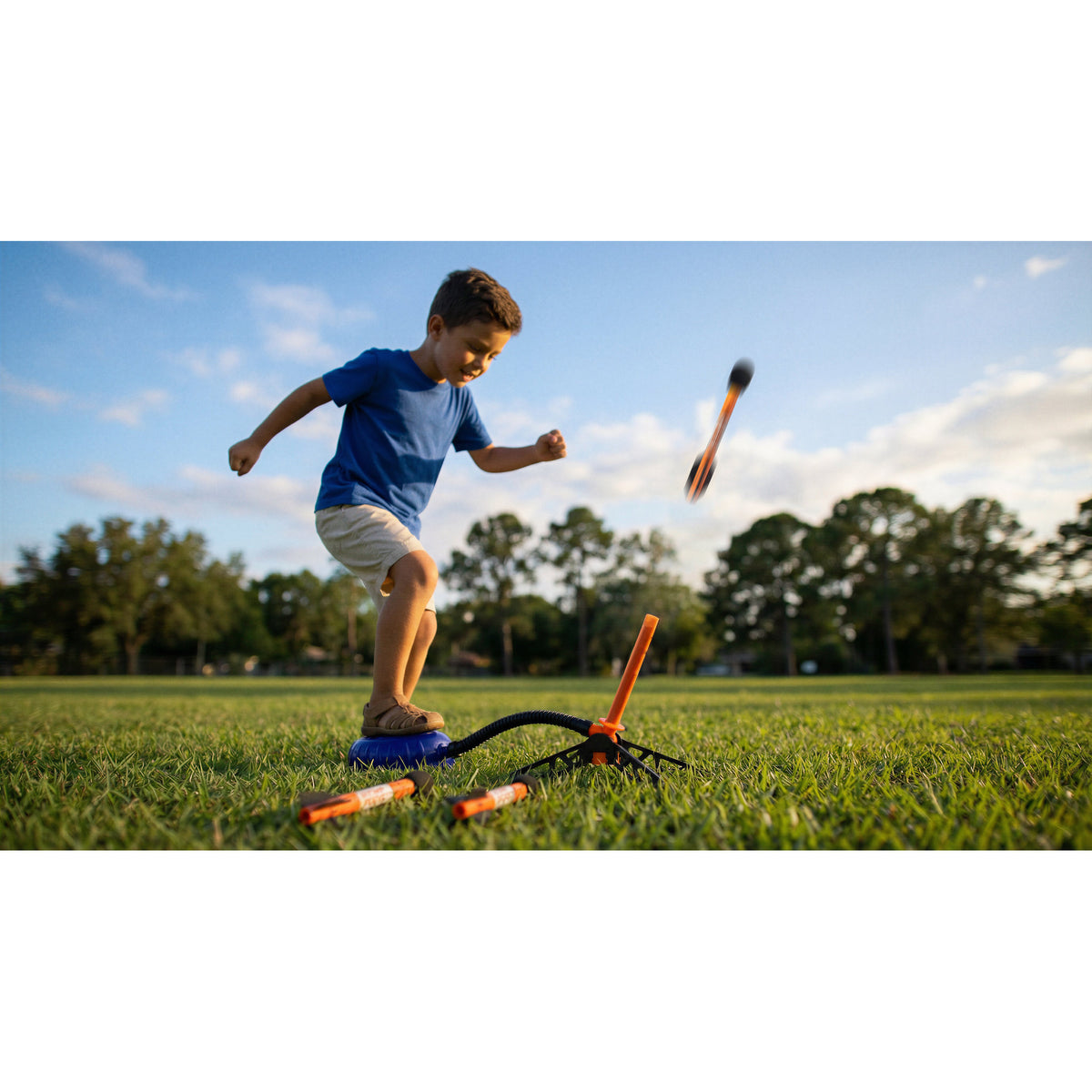 Cooee Outdoor Light Up Stomp Rocket