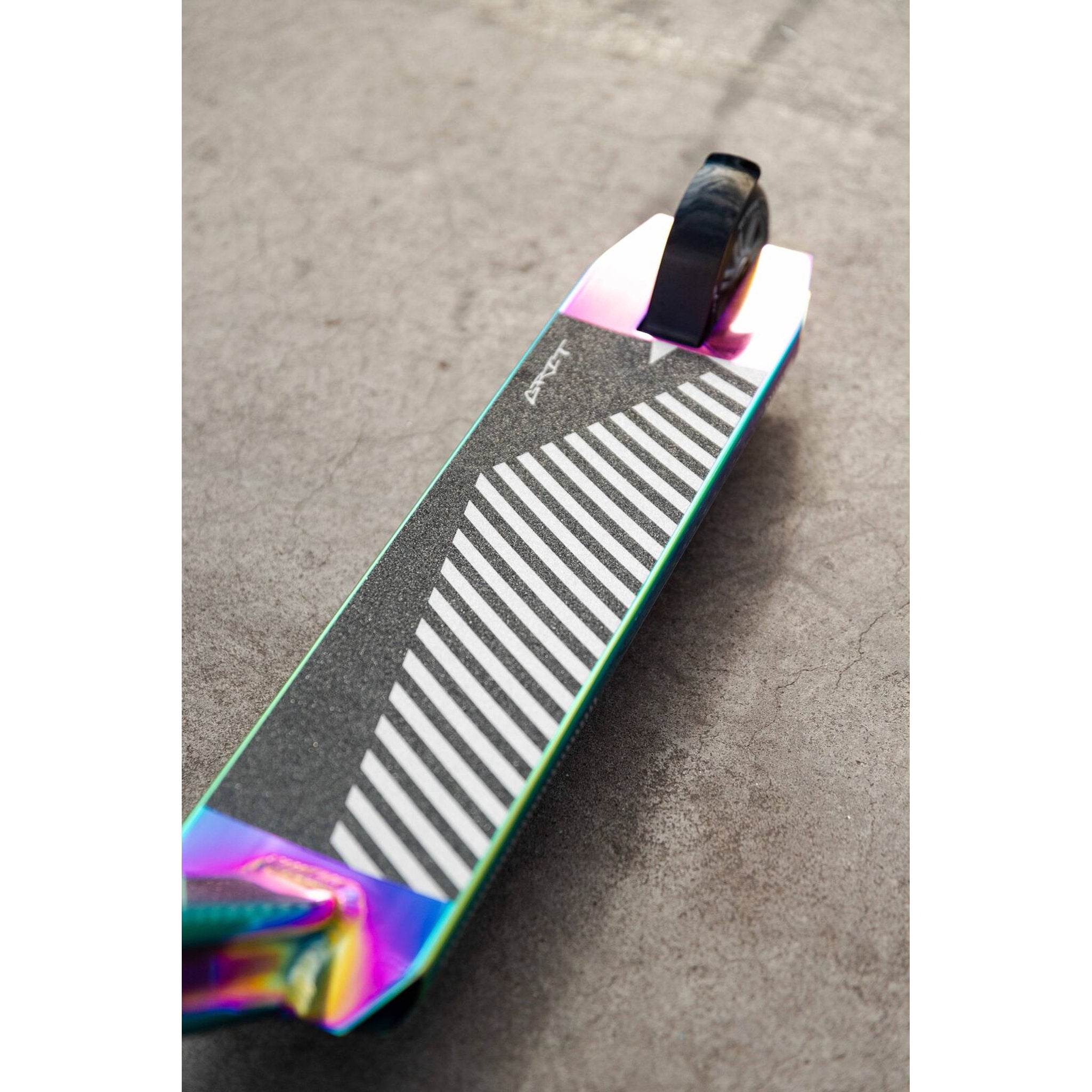 Grit Buzz Mini Stunt Scooter - Neochrome