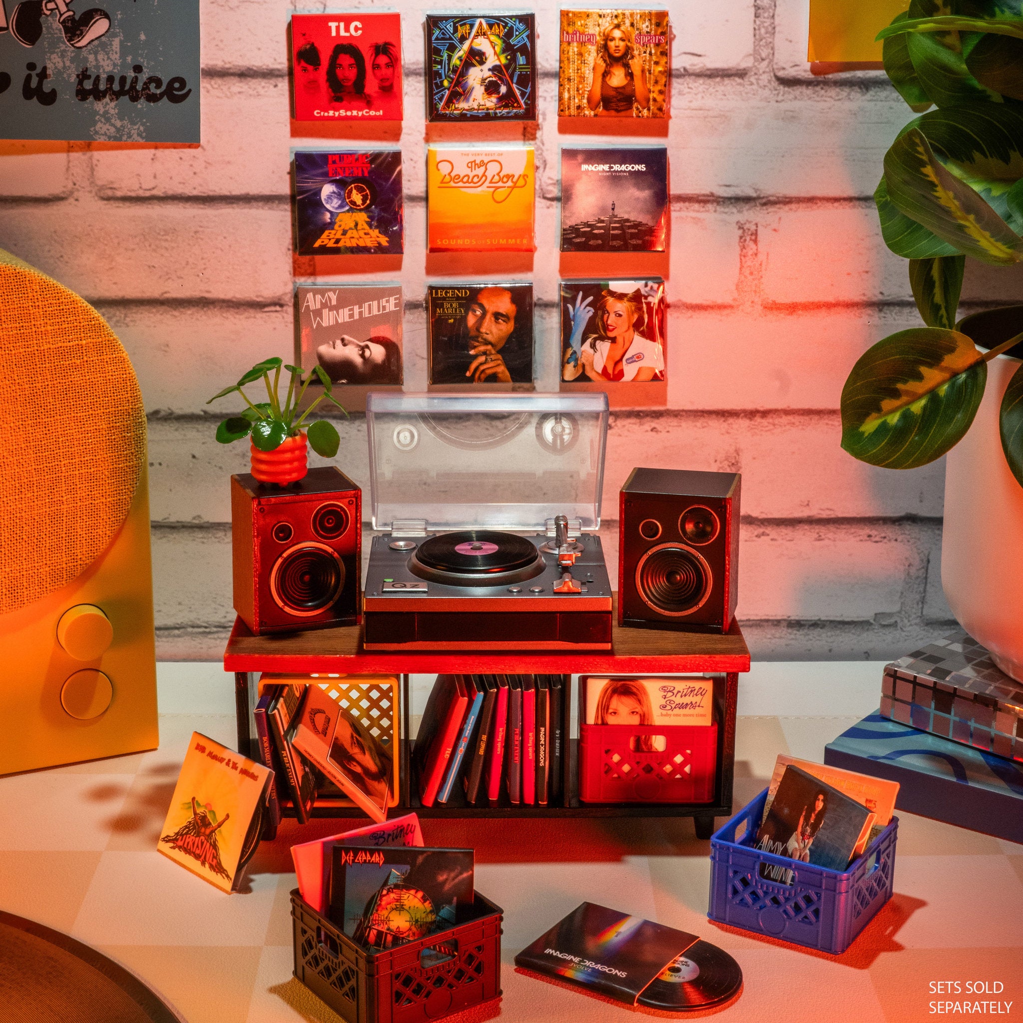 MGA's Miniverse - Real Music Record Player