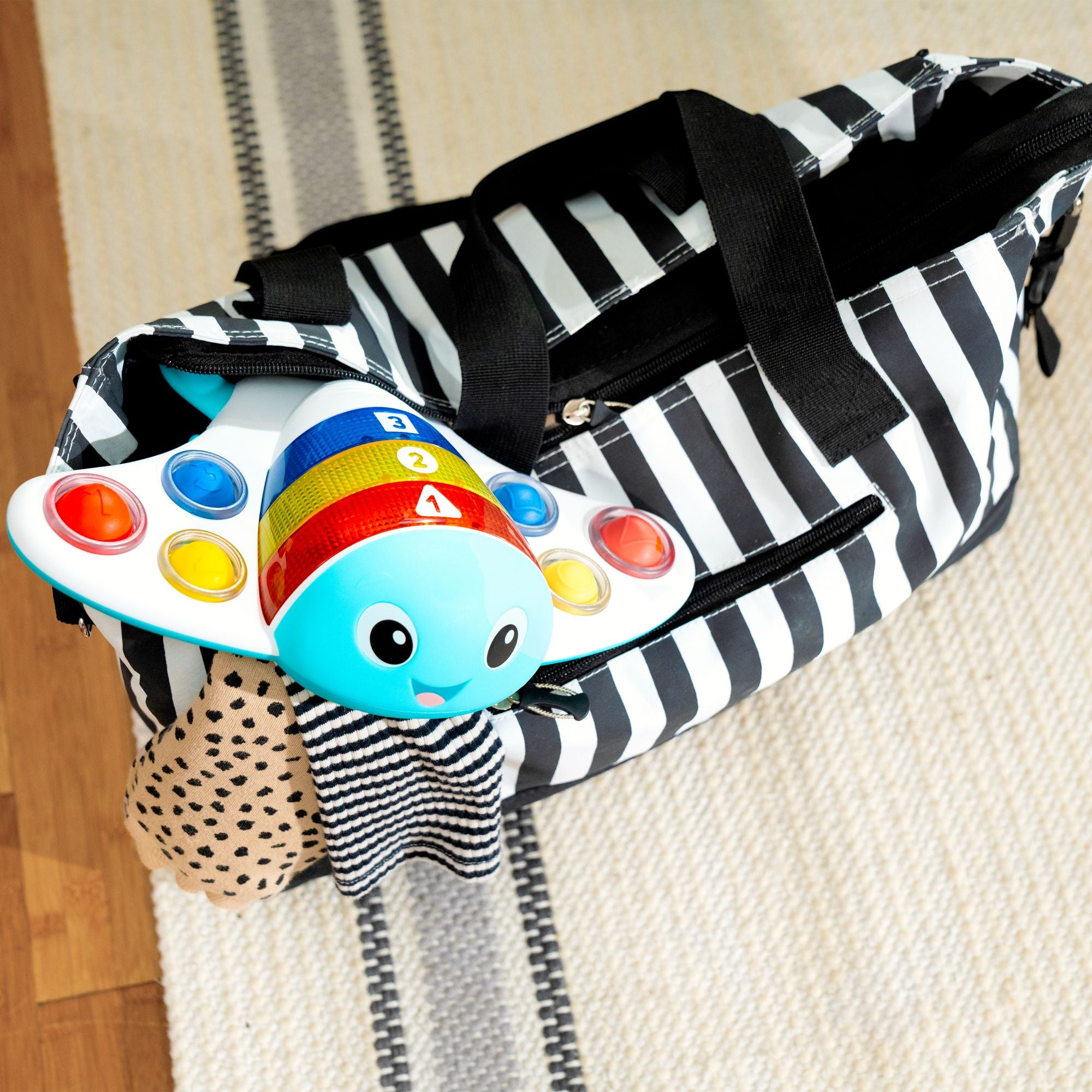 Baby Einstein Pop & Explore Stingray Popper