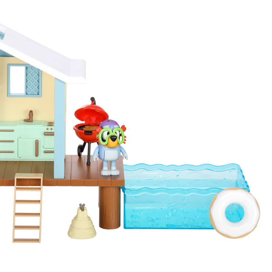 Bluey Series 9 - Bluey's Beach Cabin Playset
