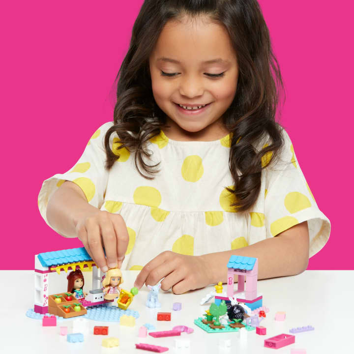 MEGA Barbie Building Sets Farmers Market - Toyworld Australia