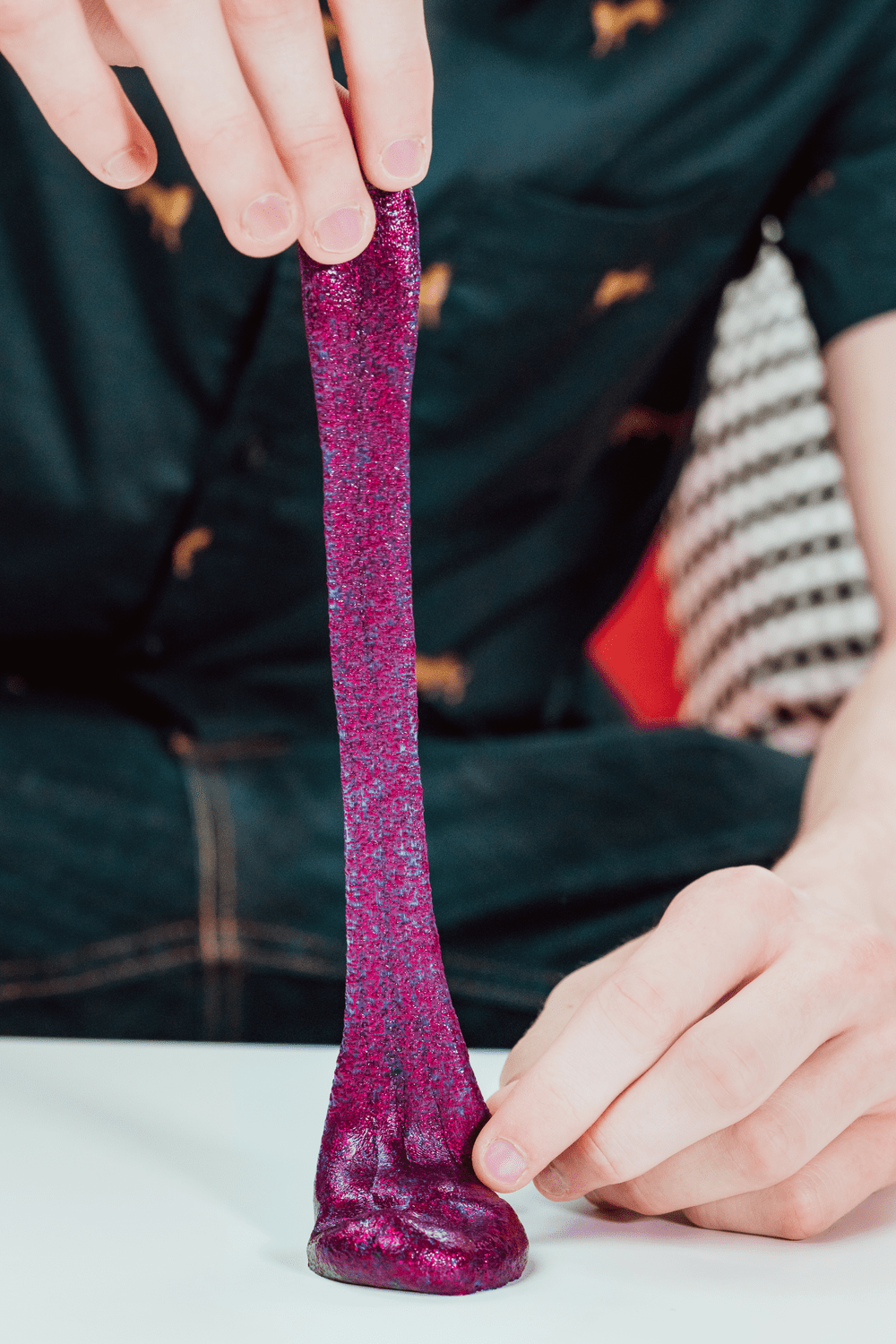 Crazy Aaron's Mini Tin Thinking Putty Star Effects - Eternal Flame