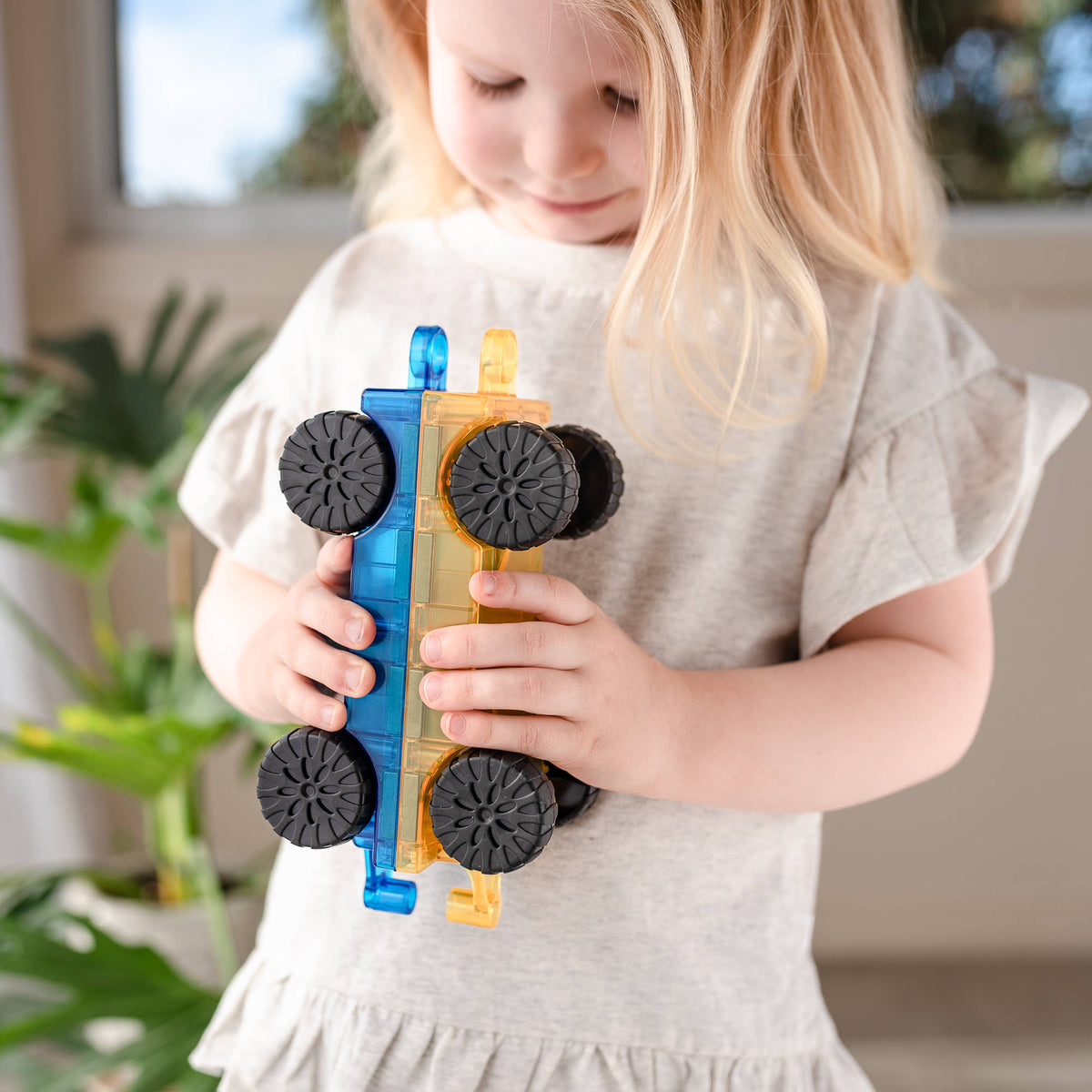 CONNETIX Magnetic Tiles 2 Piece - Bright Car Pack