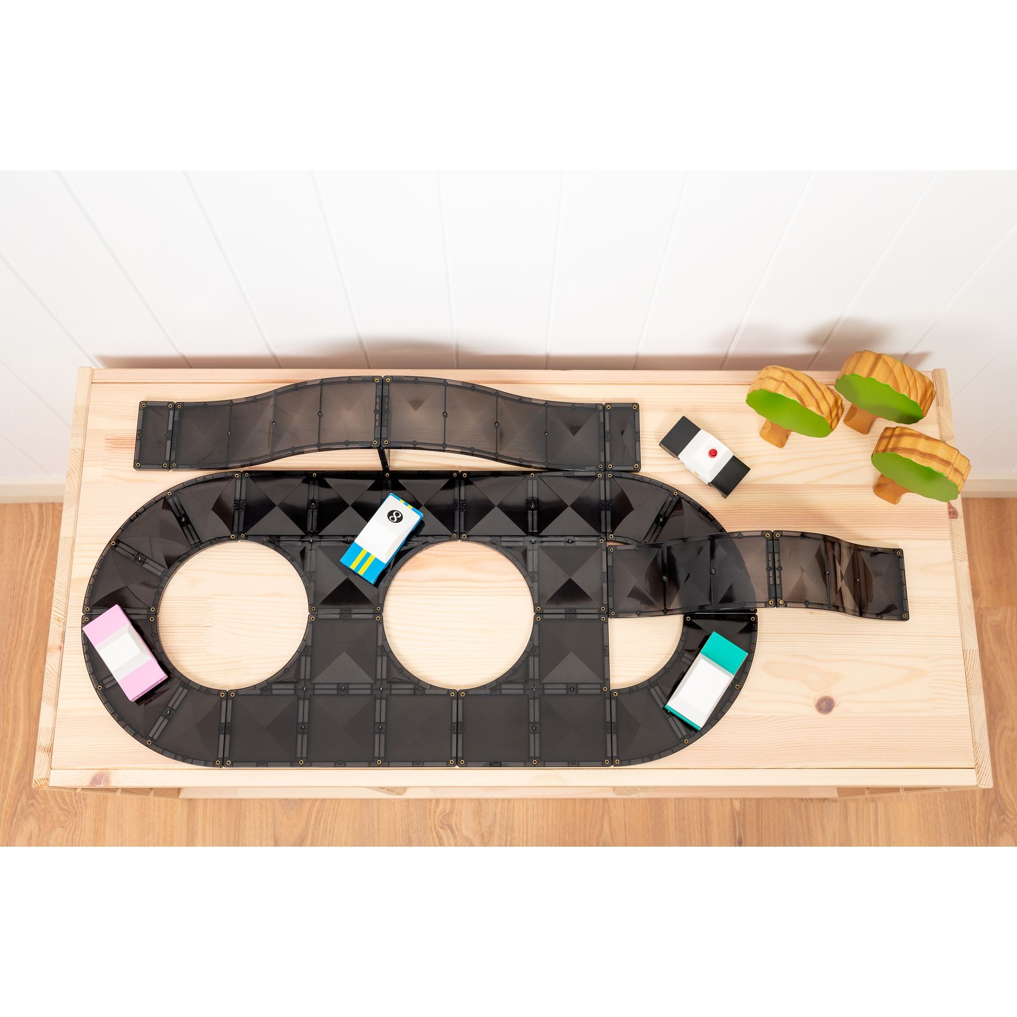 CONNETIX Magnetic Tiles 16 Piece Ramps & Intersections Pack