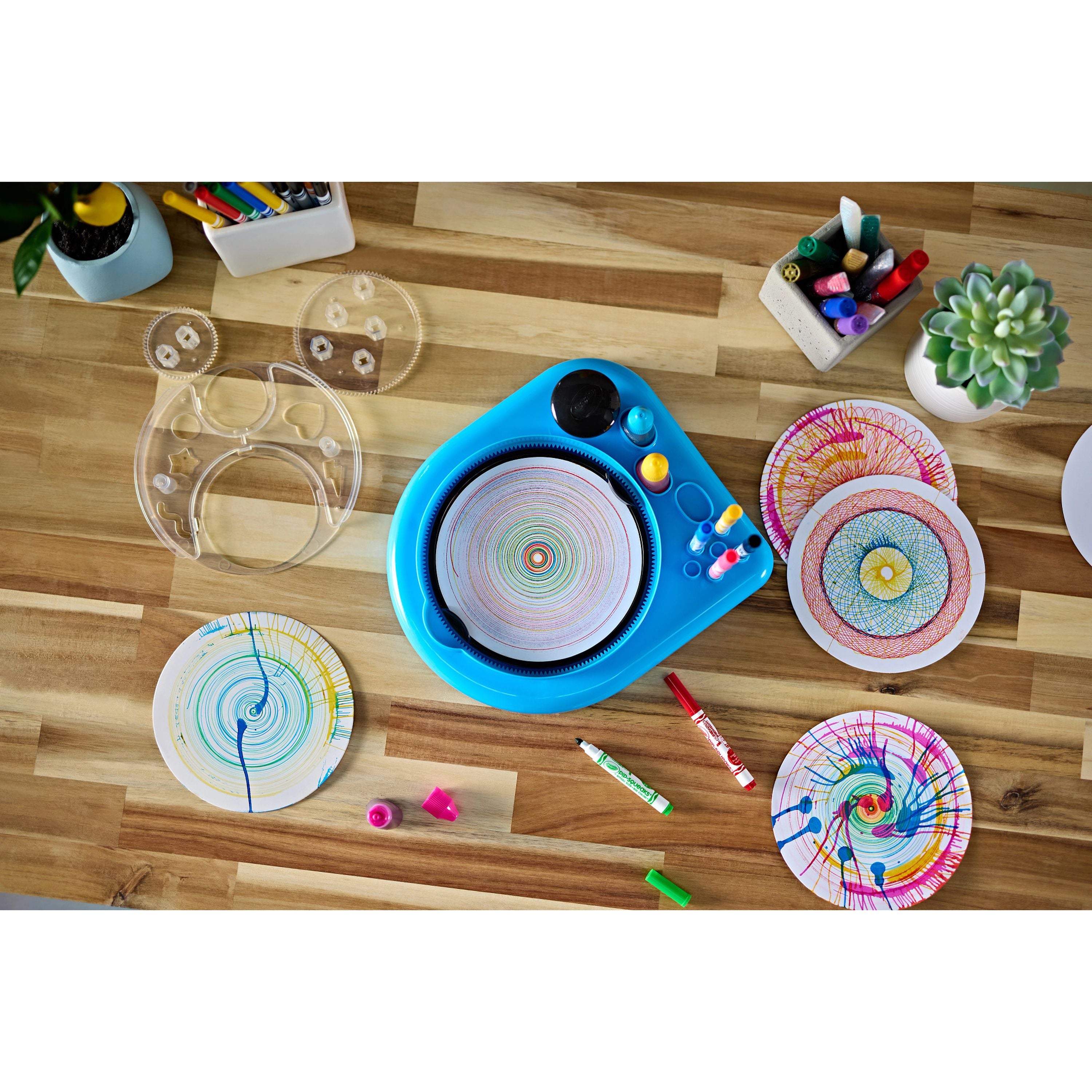 Crayola Spin & Spiral Art Station