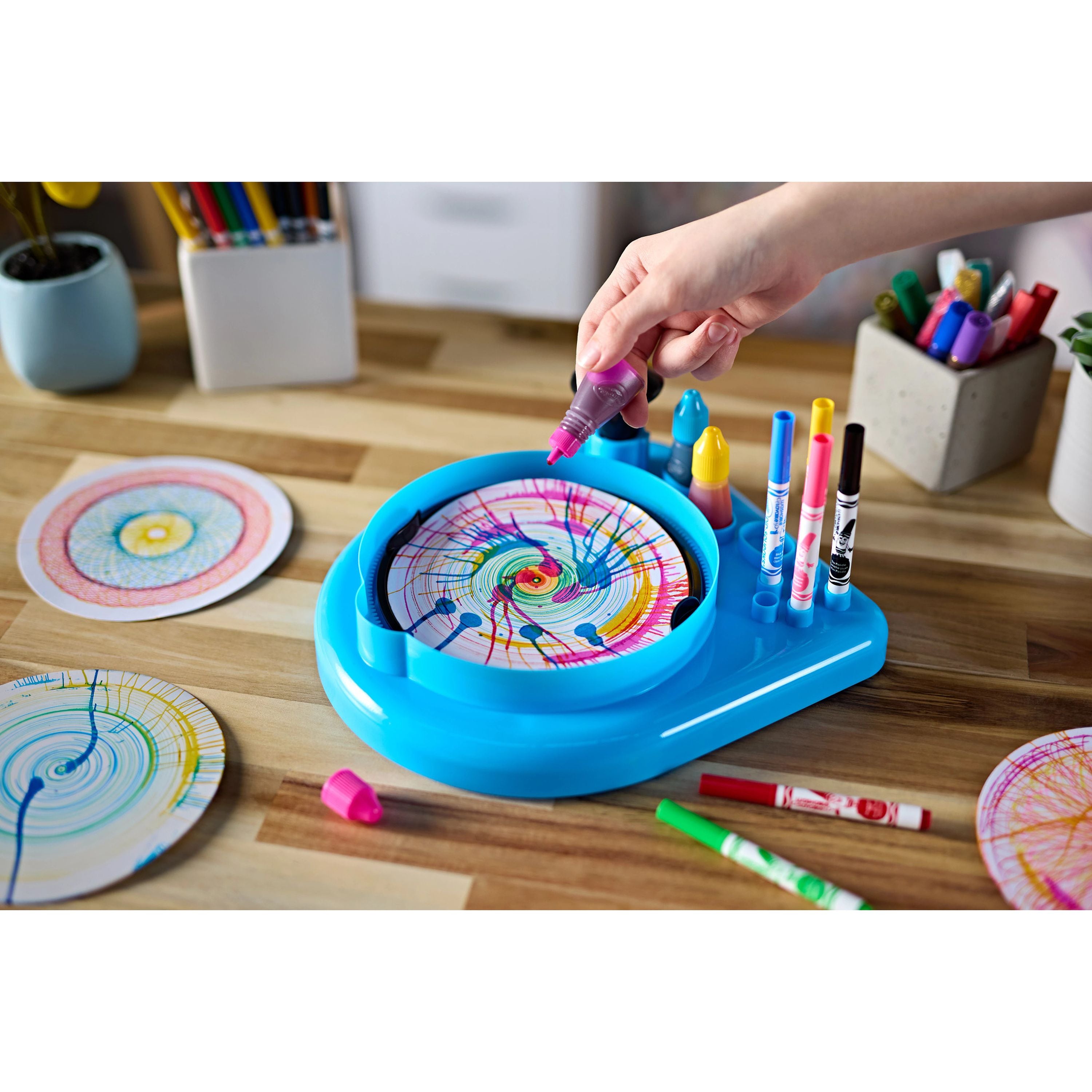 Crayola Spin & Spiral Art Station