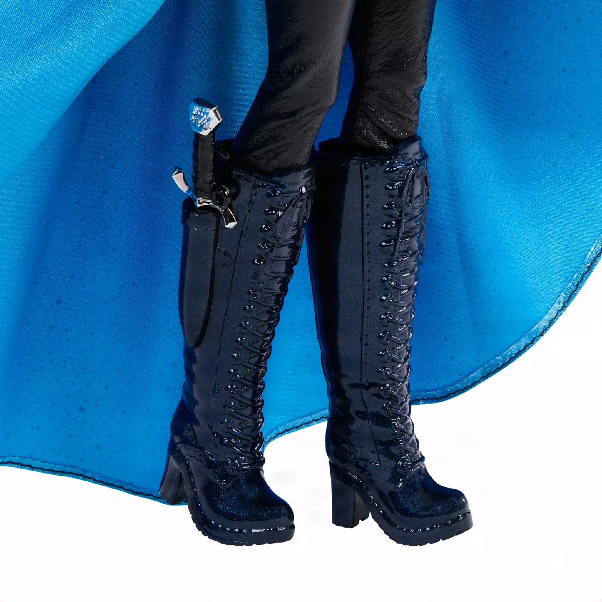 Disney Descendants Wicked Wonderland Deluxe Fashion Doll - Chloe Wonderland