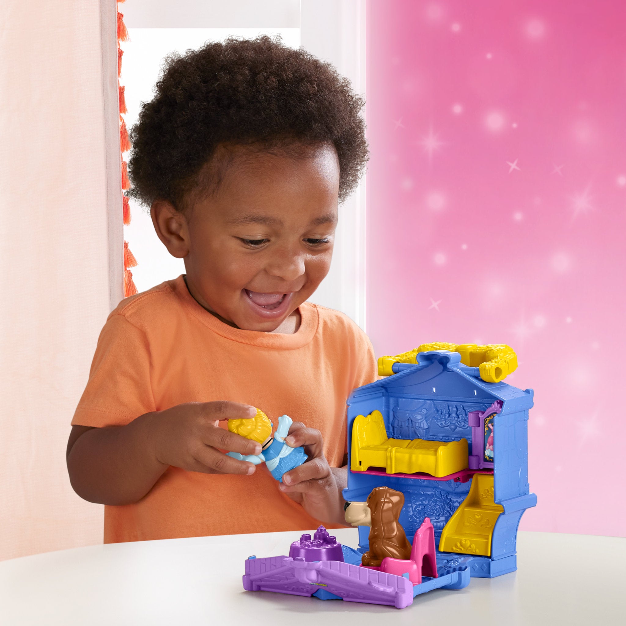 Fisher-Price Little People Disney Princess Cinderella On-the-Go Playset