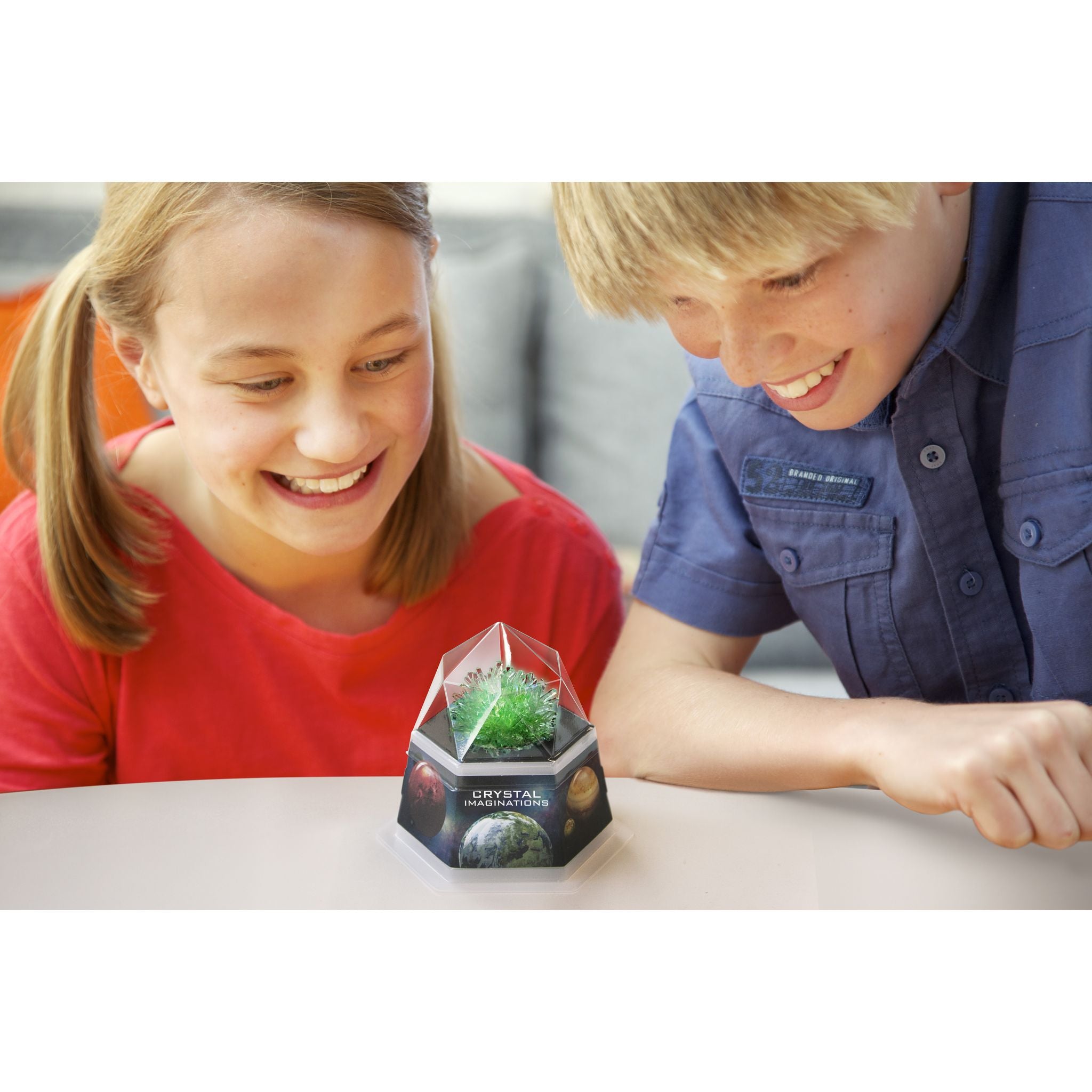 4M Crystal Growing Crystal Imaginations Red