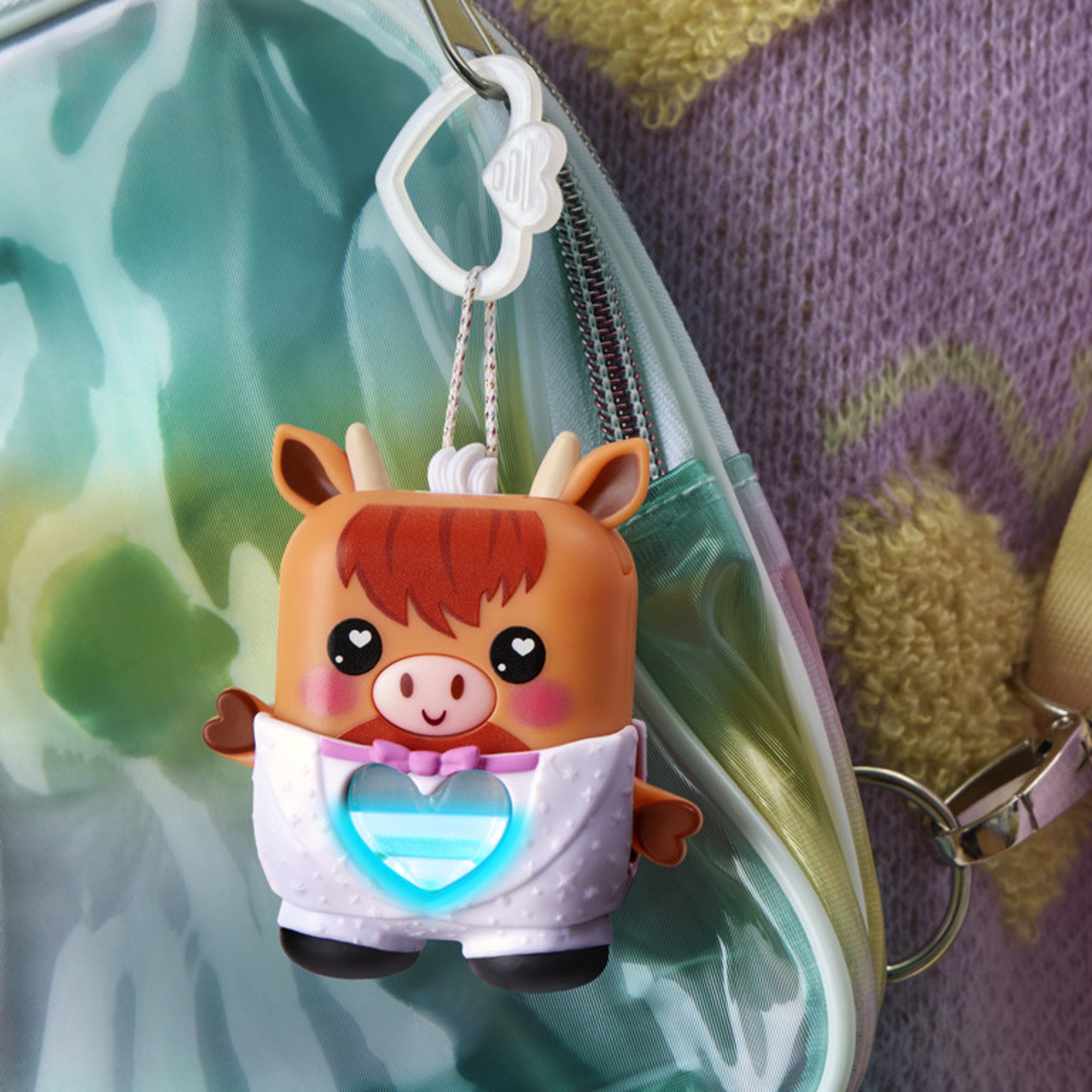 Hasbro Nano-Mals Cowbert The Highland Cow