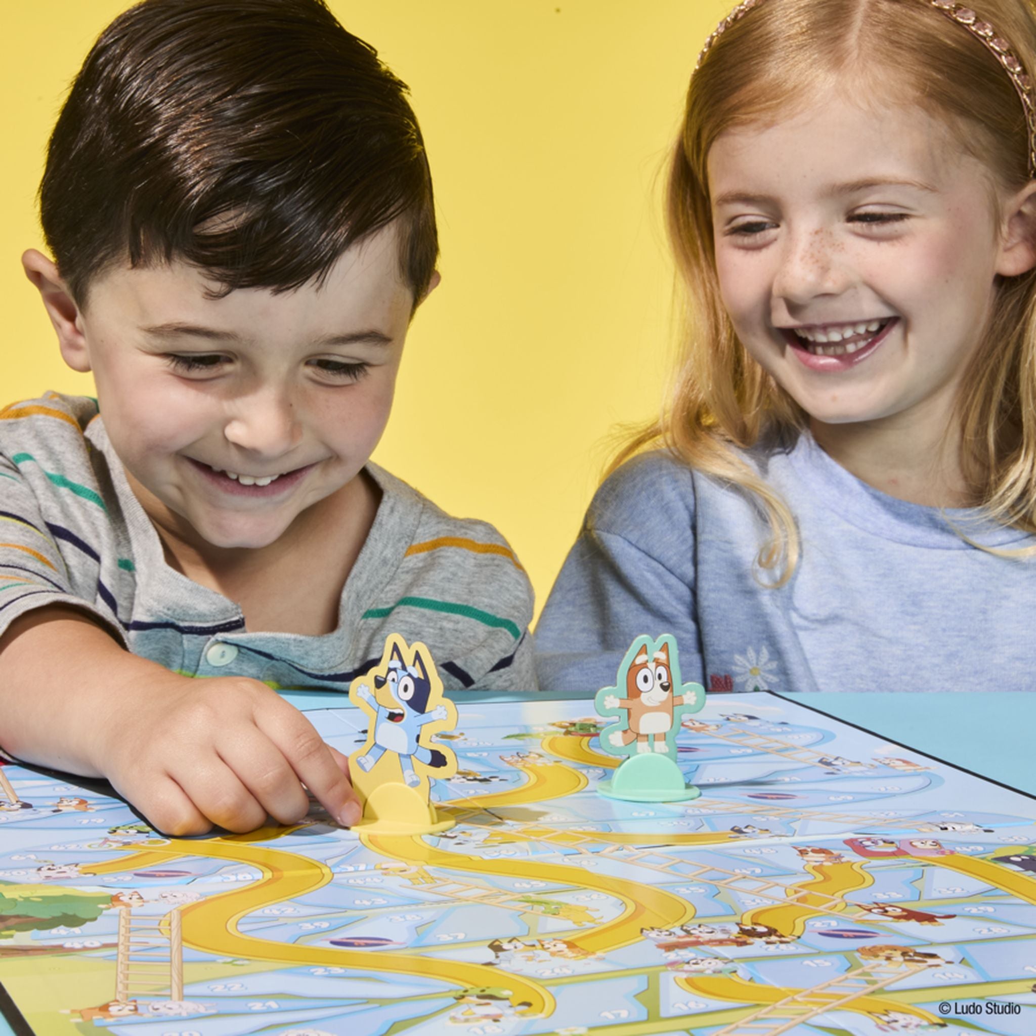 Bluey Chutes & Ladders - Toyworld Australia