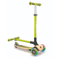 GLOBBER PRIMO FOLDABLE WOOD WITH LIGHTS SCOOTER - GREEN