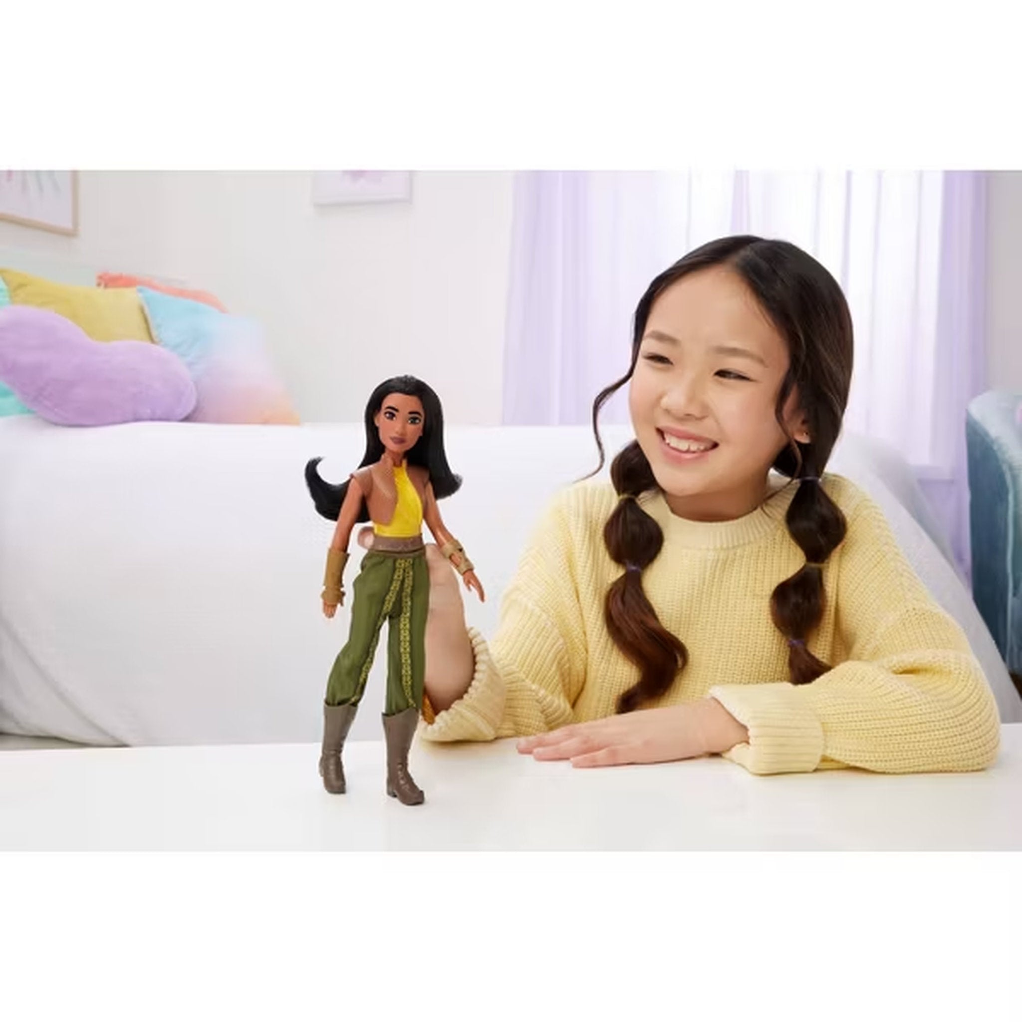Disney Princess Fashion Doll - Raya