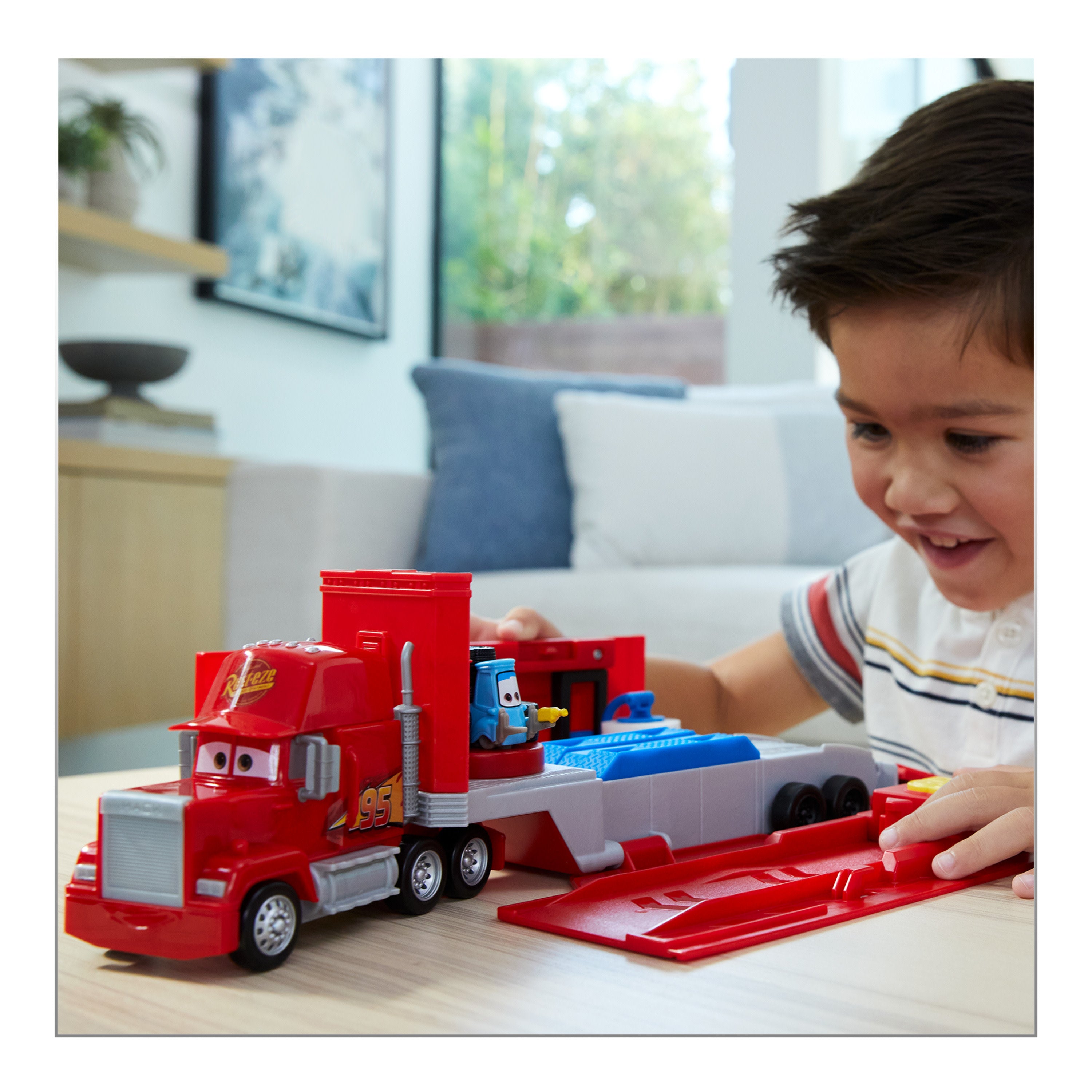 Disney Pixar Cars Transforming Mack Playset